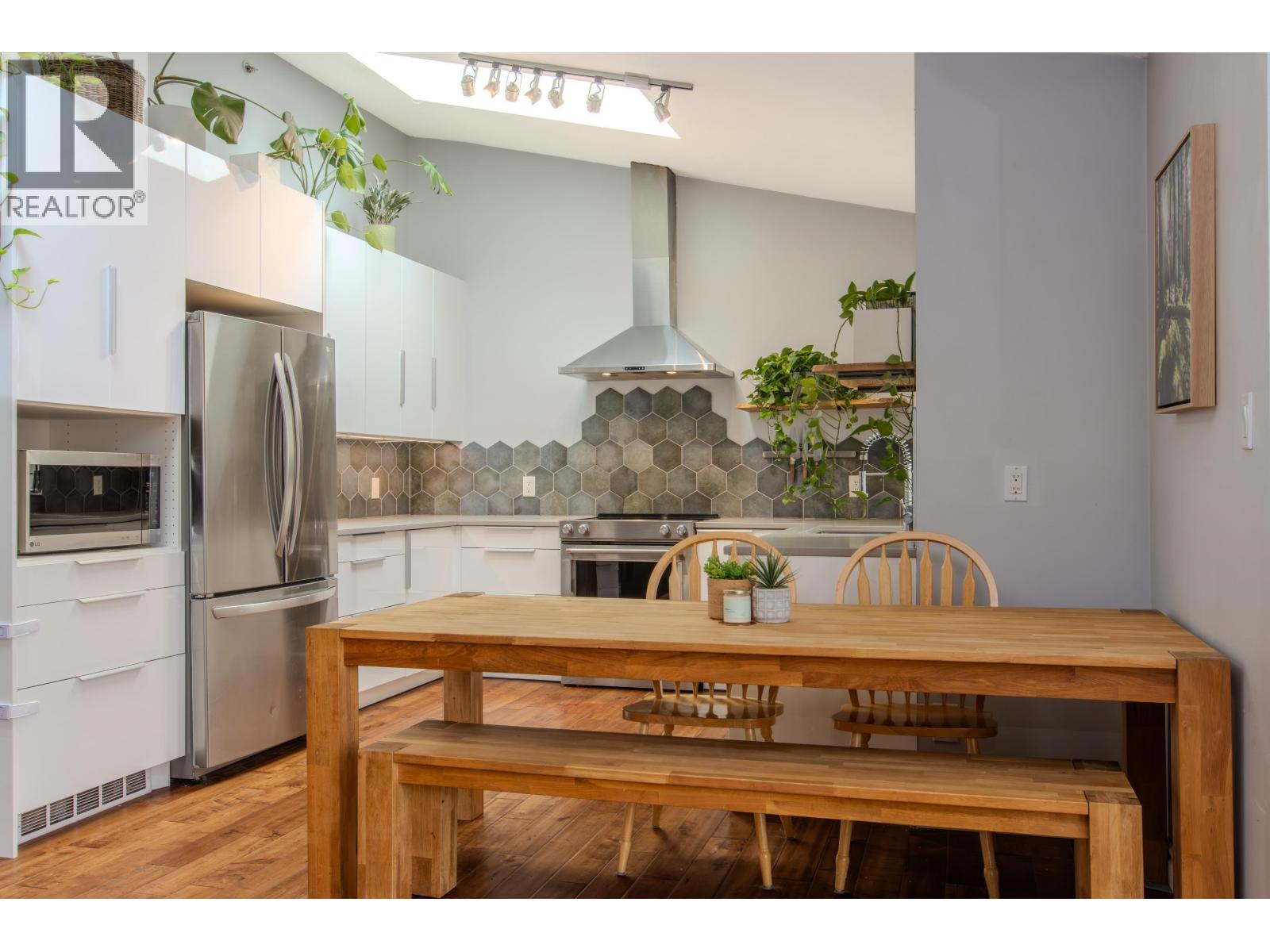 53 1821 WILLOW CRESCENT, Squamish