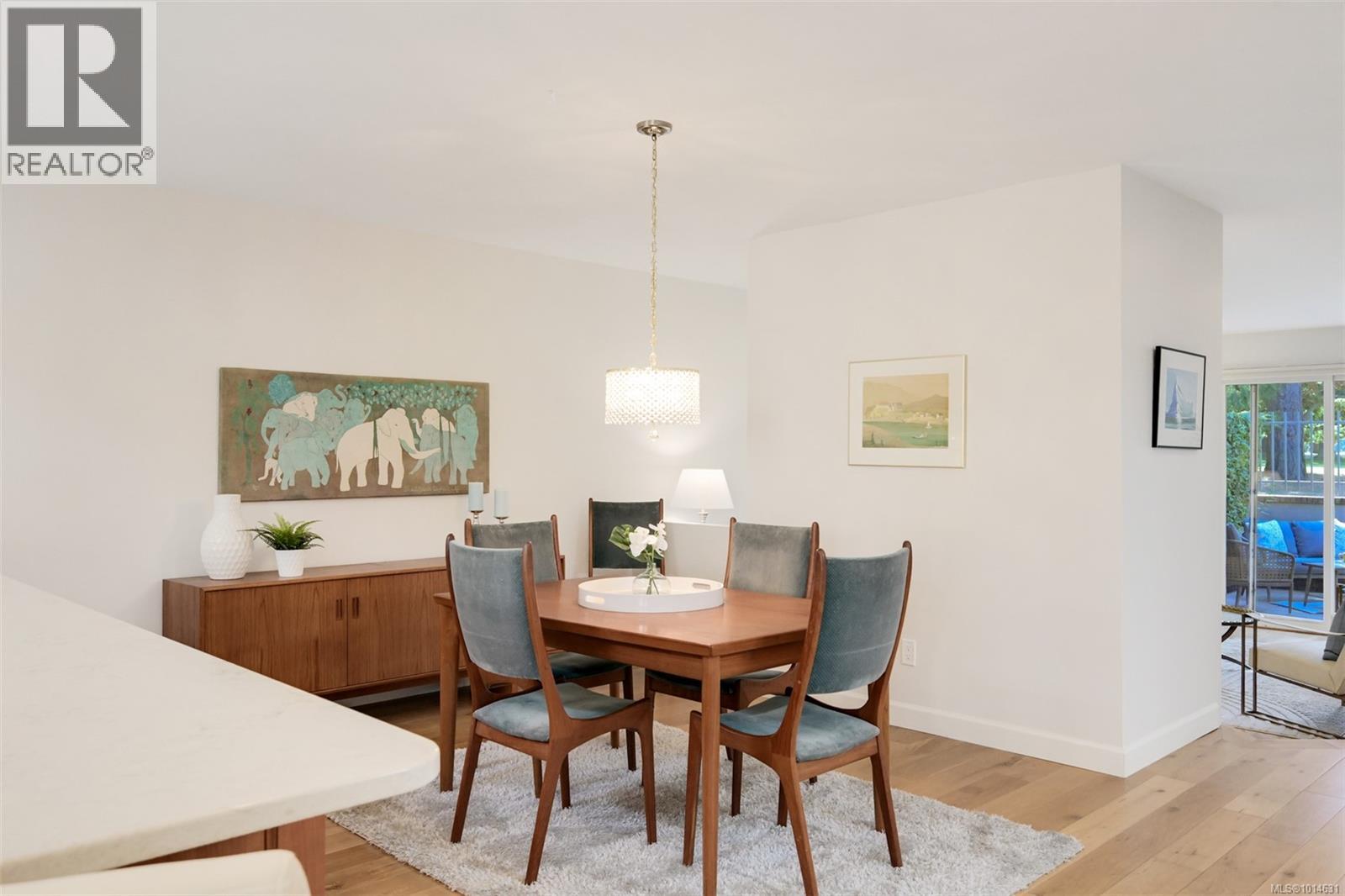 110 2345 Cedar Hill Cross Rd, Oak Bay