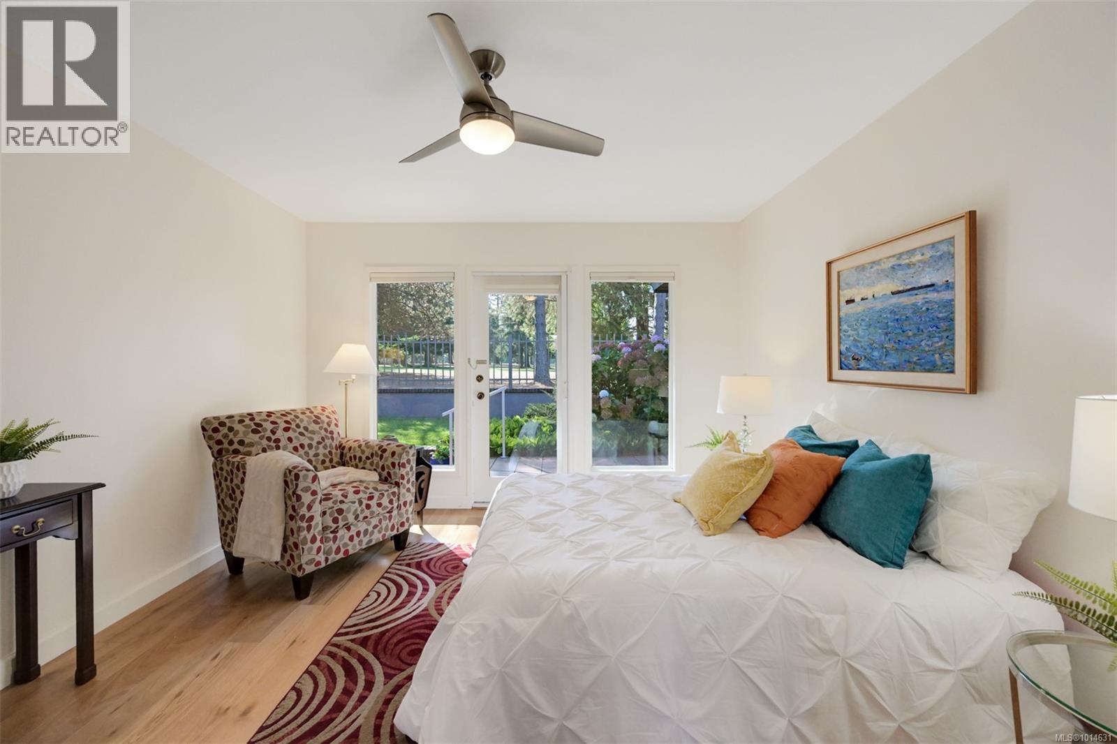 110 2345 Cedar Hill Cross Rd, Oak Bay