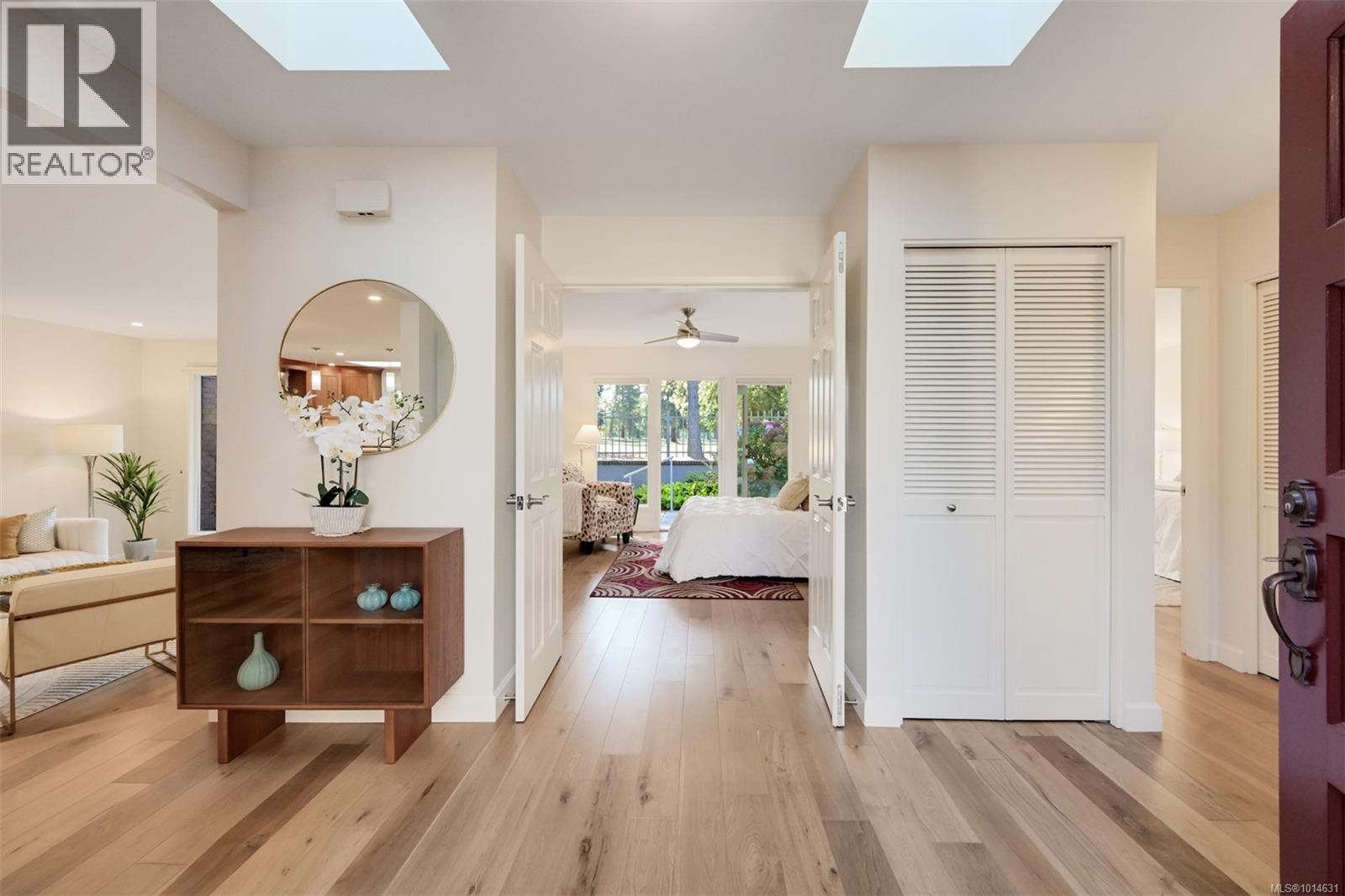 110 2345 Cedar Hill Cross Rd, Oak Bay