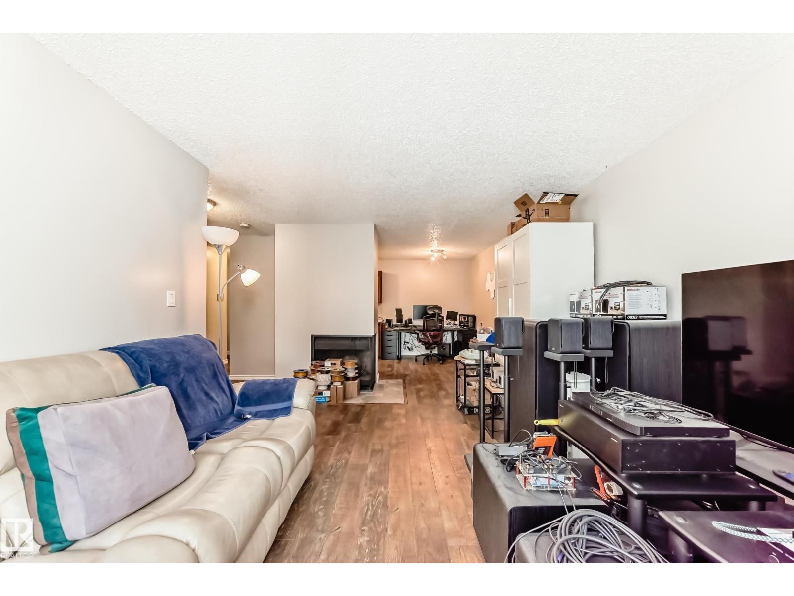 #305 14004 26 ST NW, Edmonton