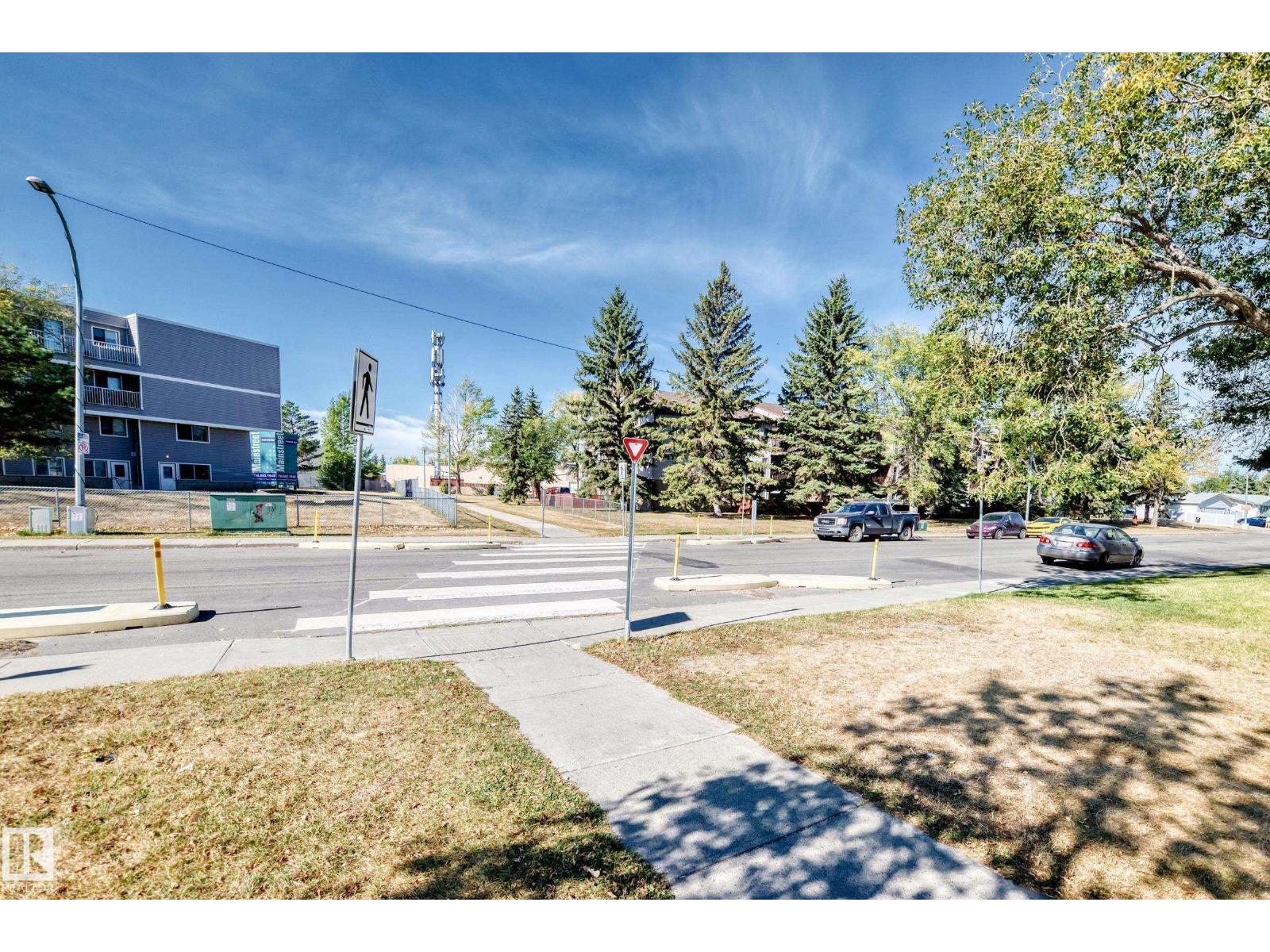 #305 14004 26 ST NW, Edmonton