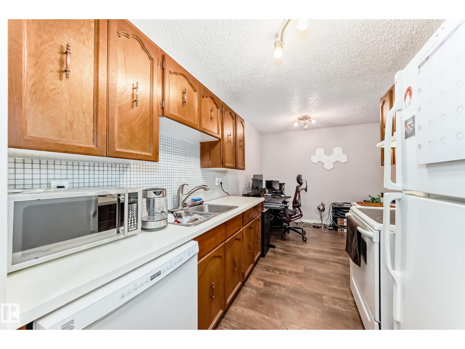 #305 14004 26 ST NW, Edmonton