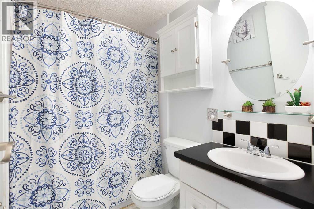 Single Family House for Sale in   Falconridge Drive NE Falconridge Calgary 