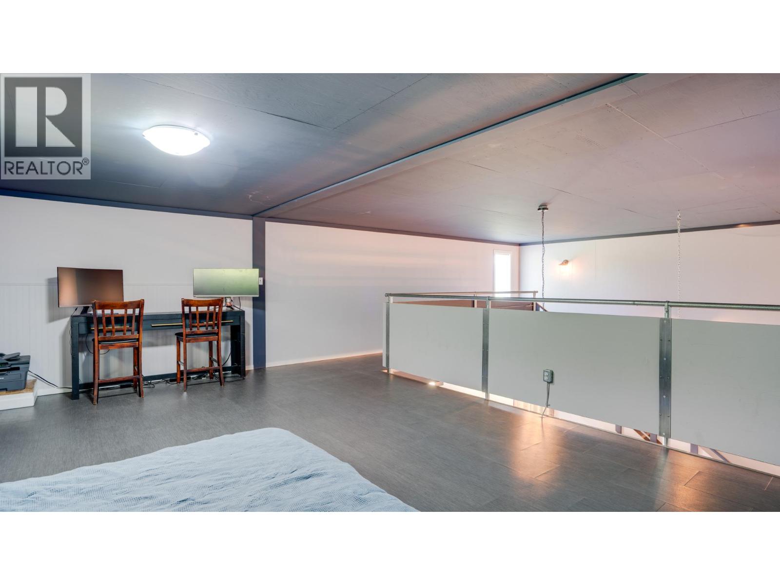 4767 Grandview Flats N Road, Armstrong