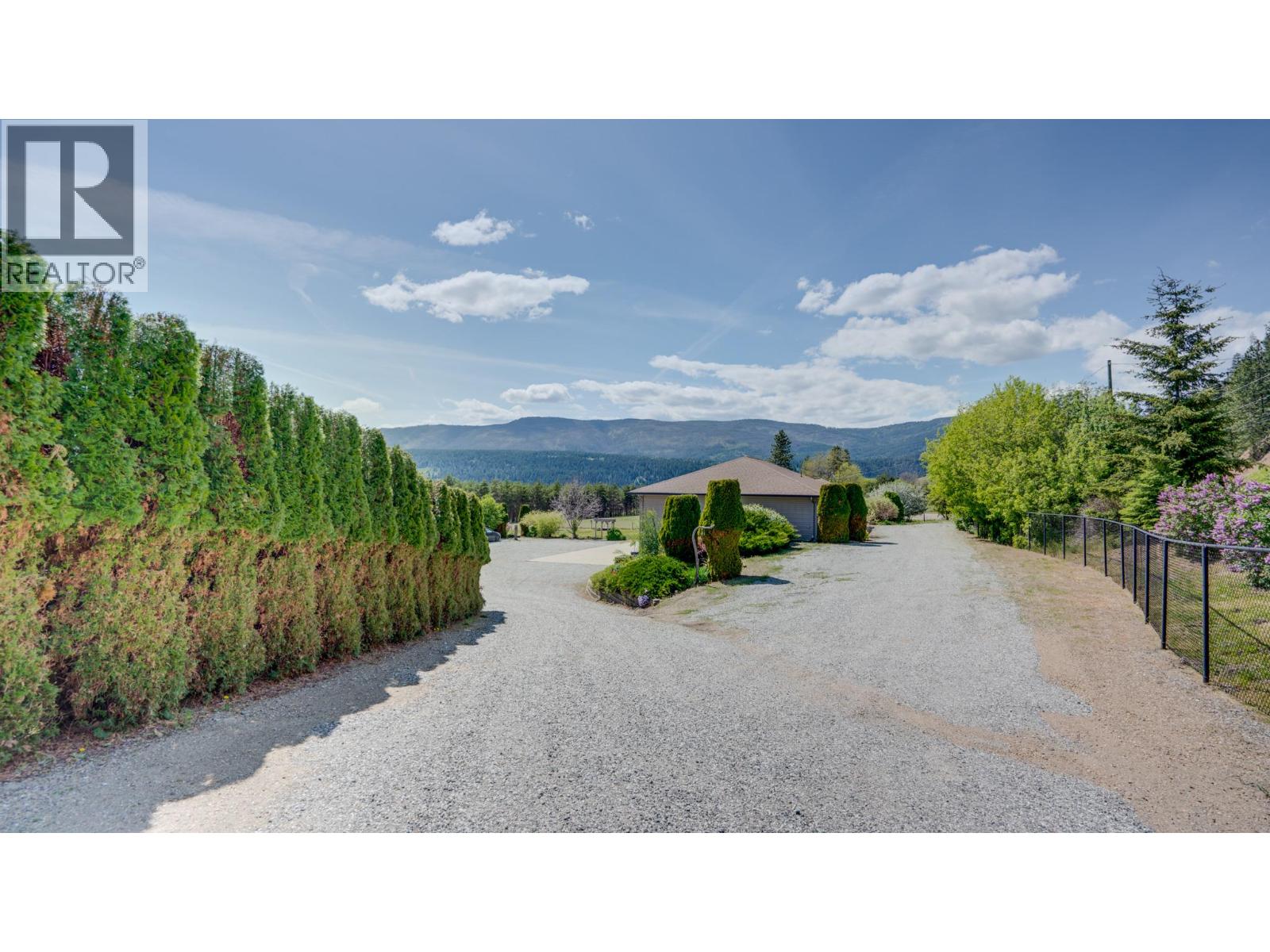 4767 Grandview Flats N Road, Armstrong