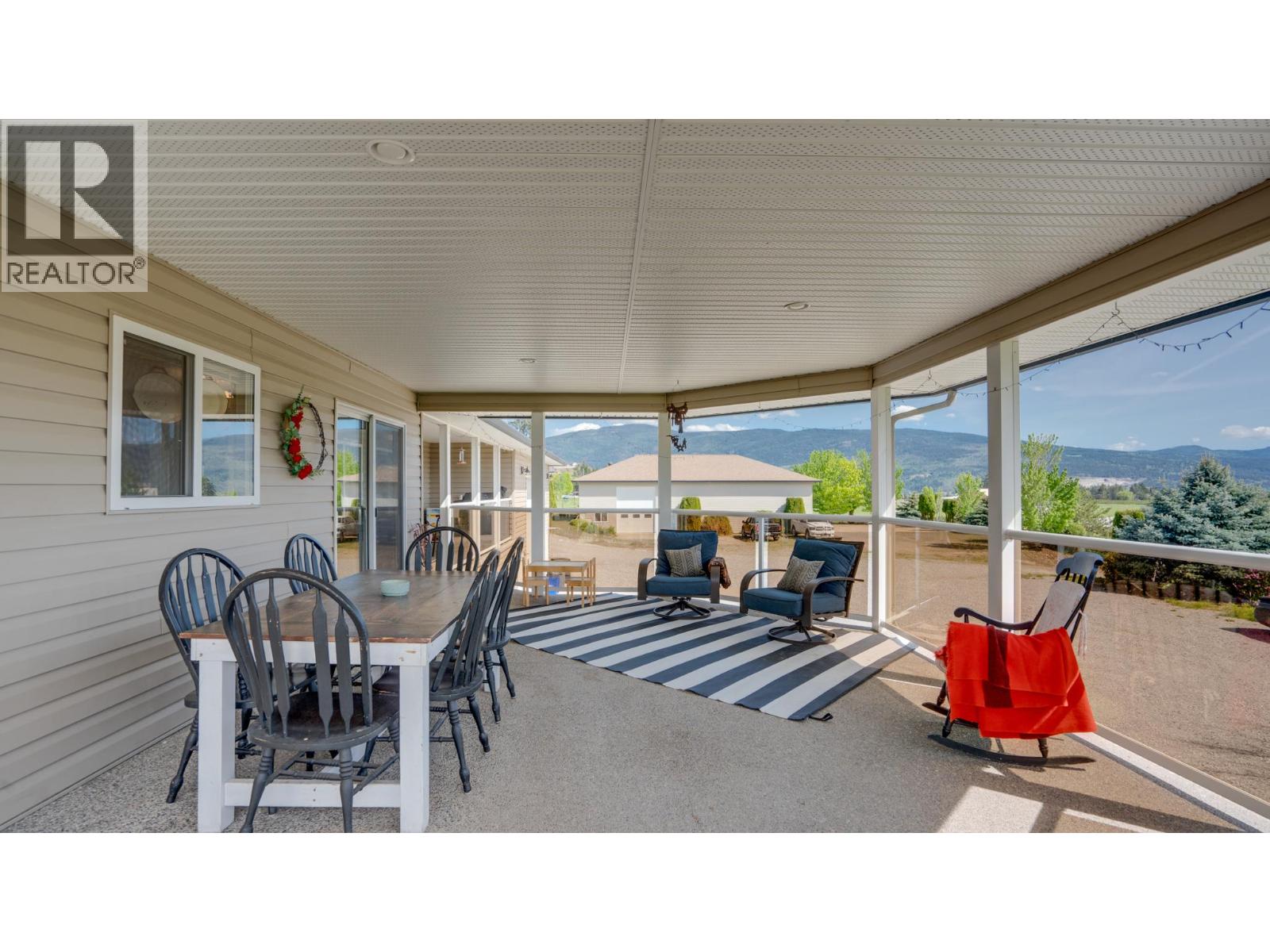 4767 Grandview Flats N Road, Armstrong