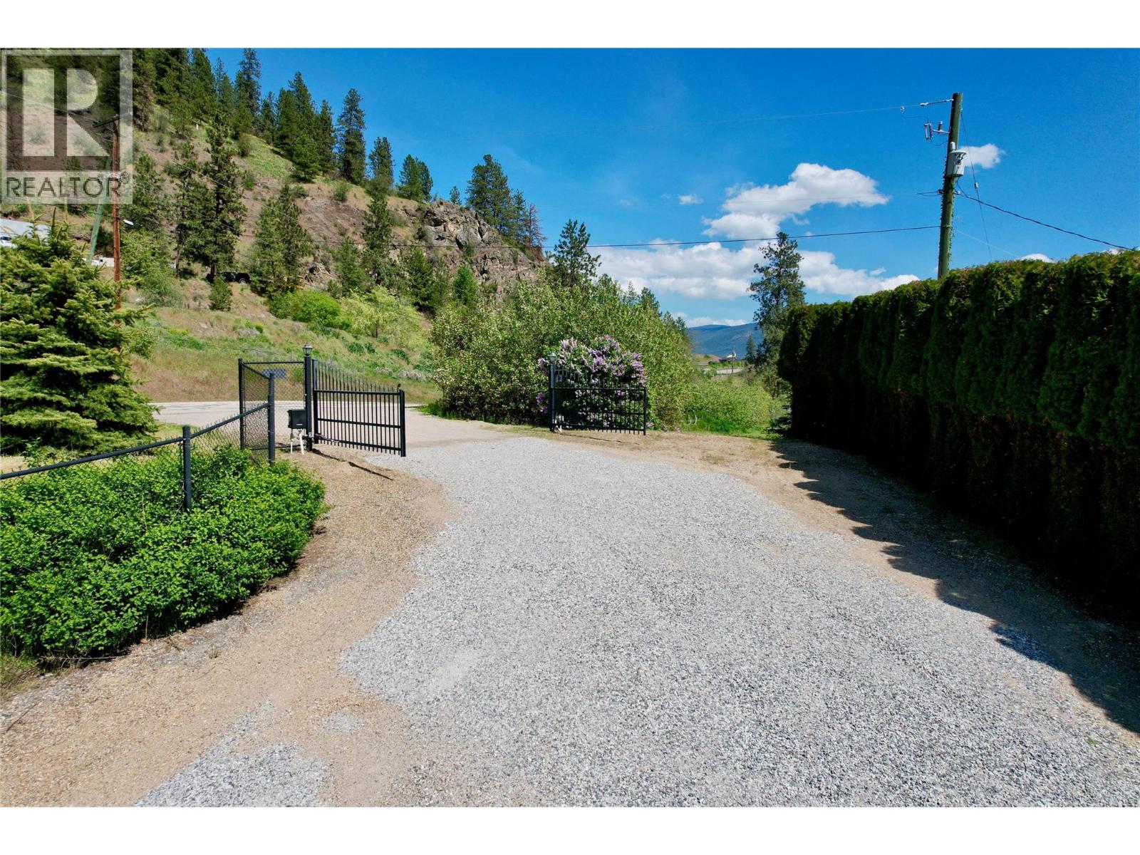 4767 Grandview Flats N Road, Armstrong