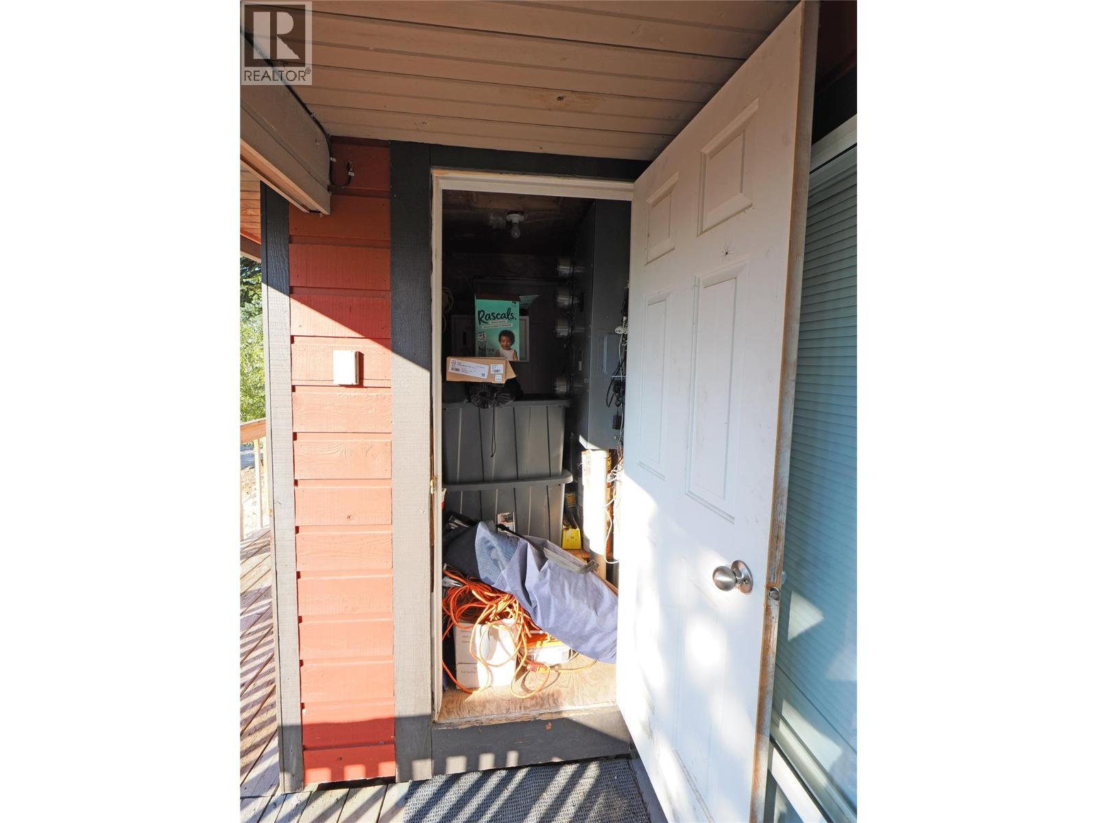 4890D Snowpines Road, Big White