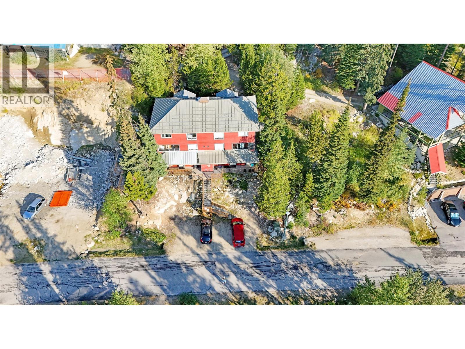 4890D Snowpines Road, Big White