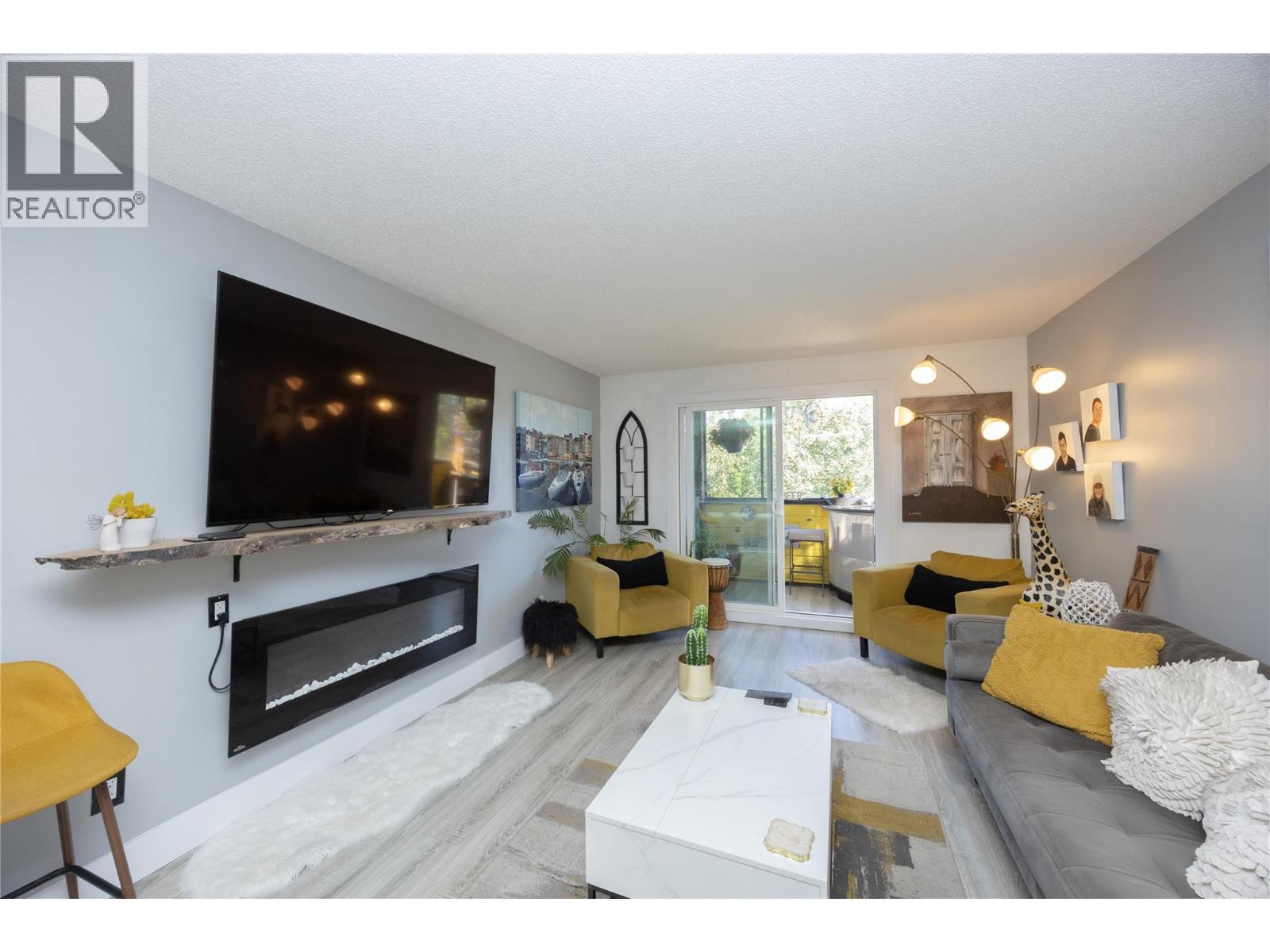 #206-1915 Pacific Court, Kelowna
