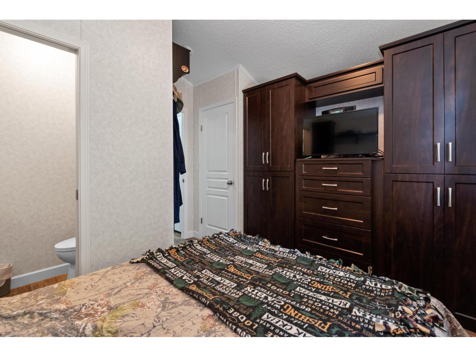 39 14600 MORRIS VALLEY ROAD, Mission