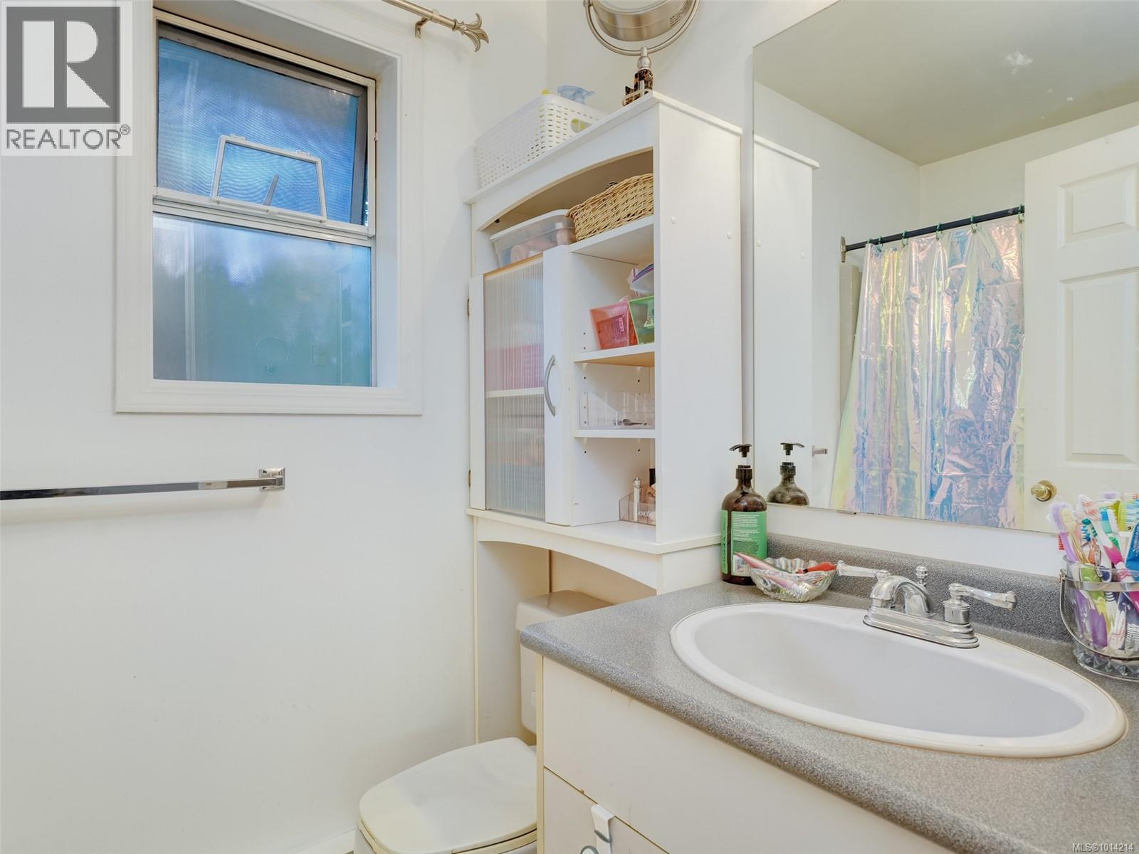  1265 Woodway Road, Esquimalt