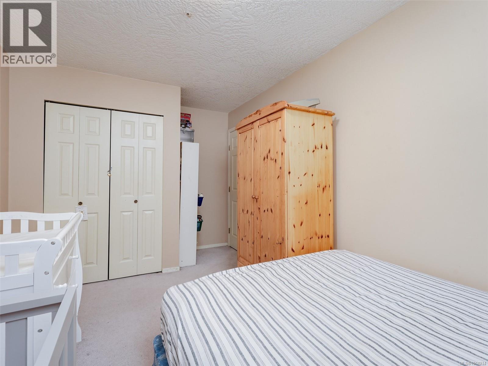  1265 Woodway Road, Esquimalt