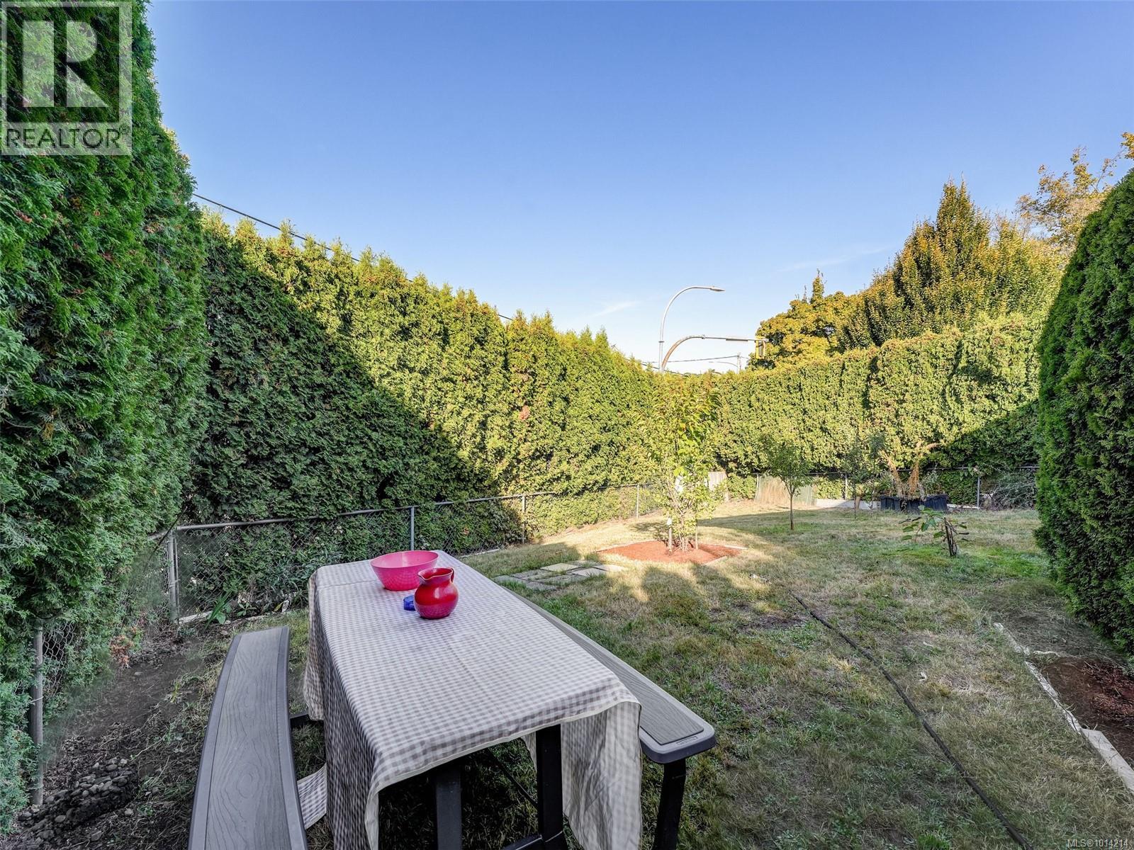  1265 Woodway Road, Esquimalt