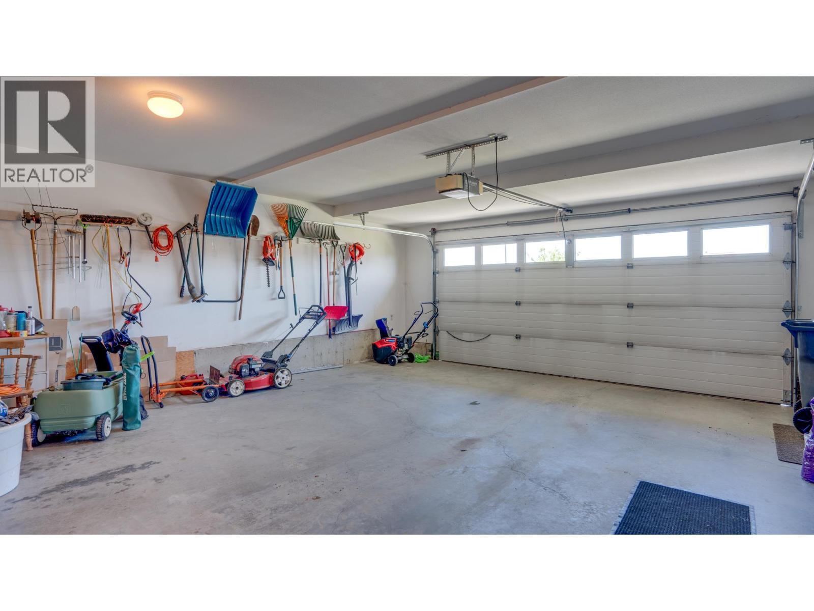667 Mt. York Drive, Coldstream