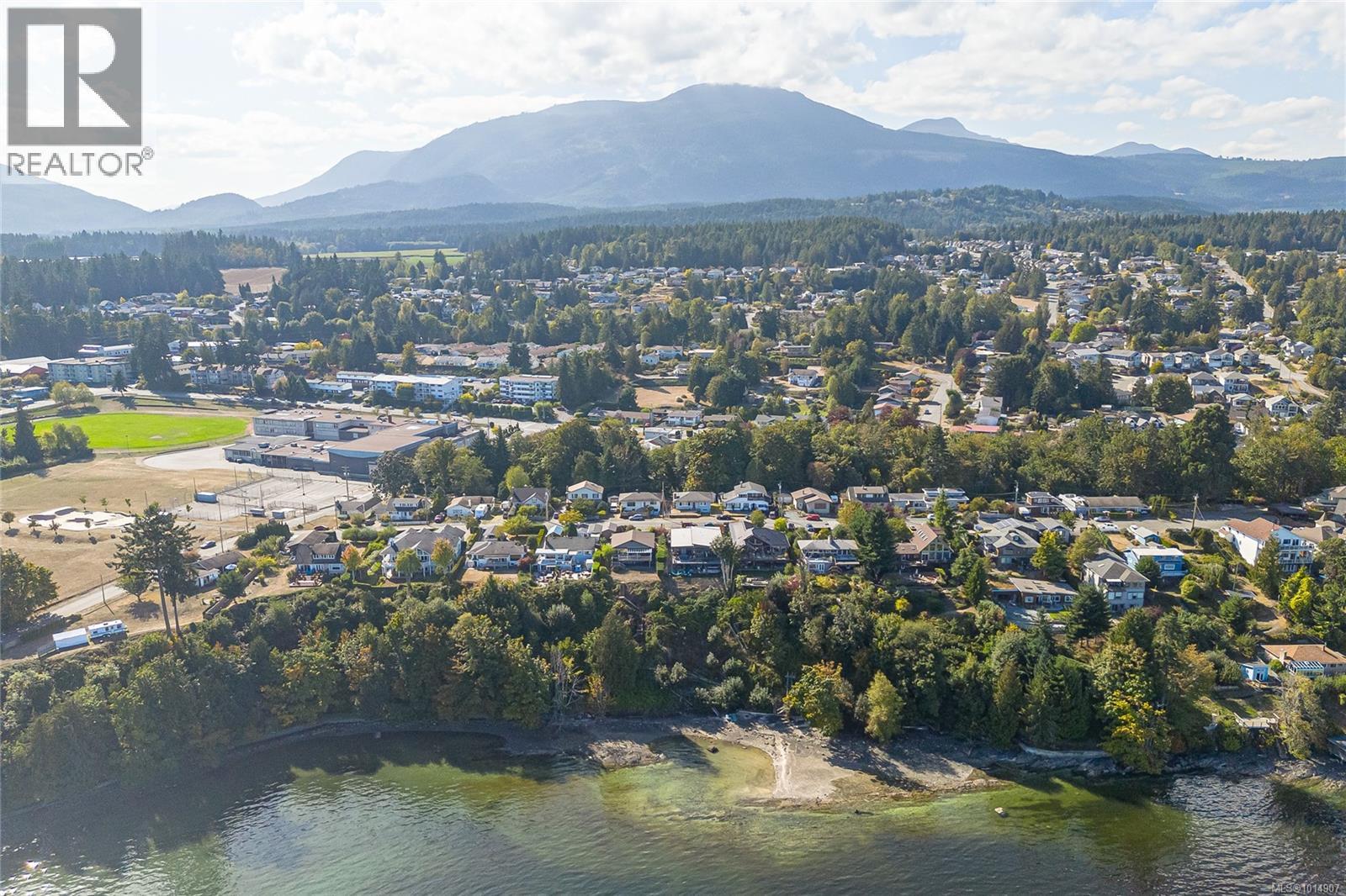 9992 Beach Dr, Chemainus