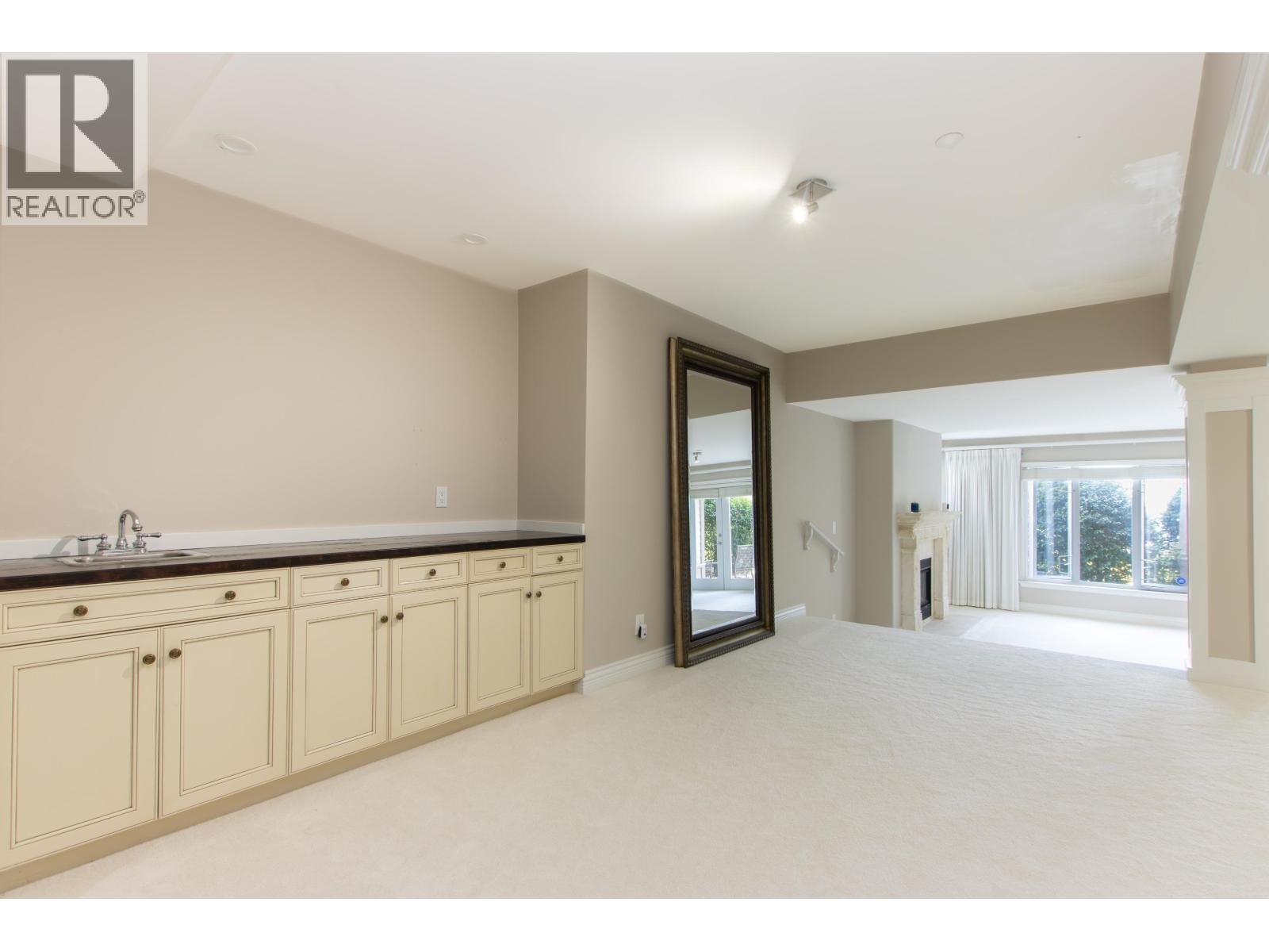 7 BEACH DRIVE, West Vancouver