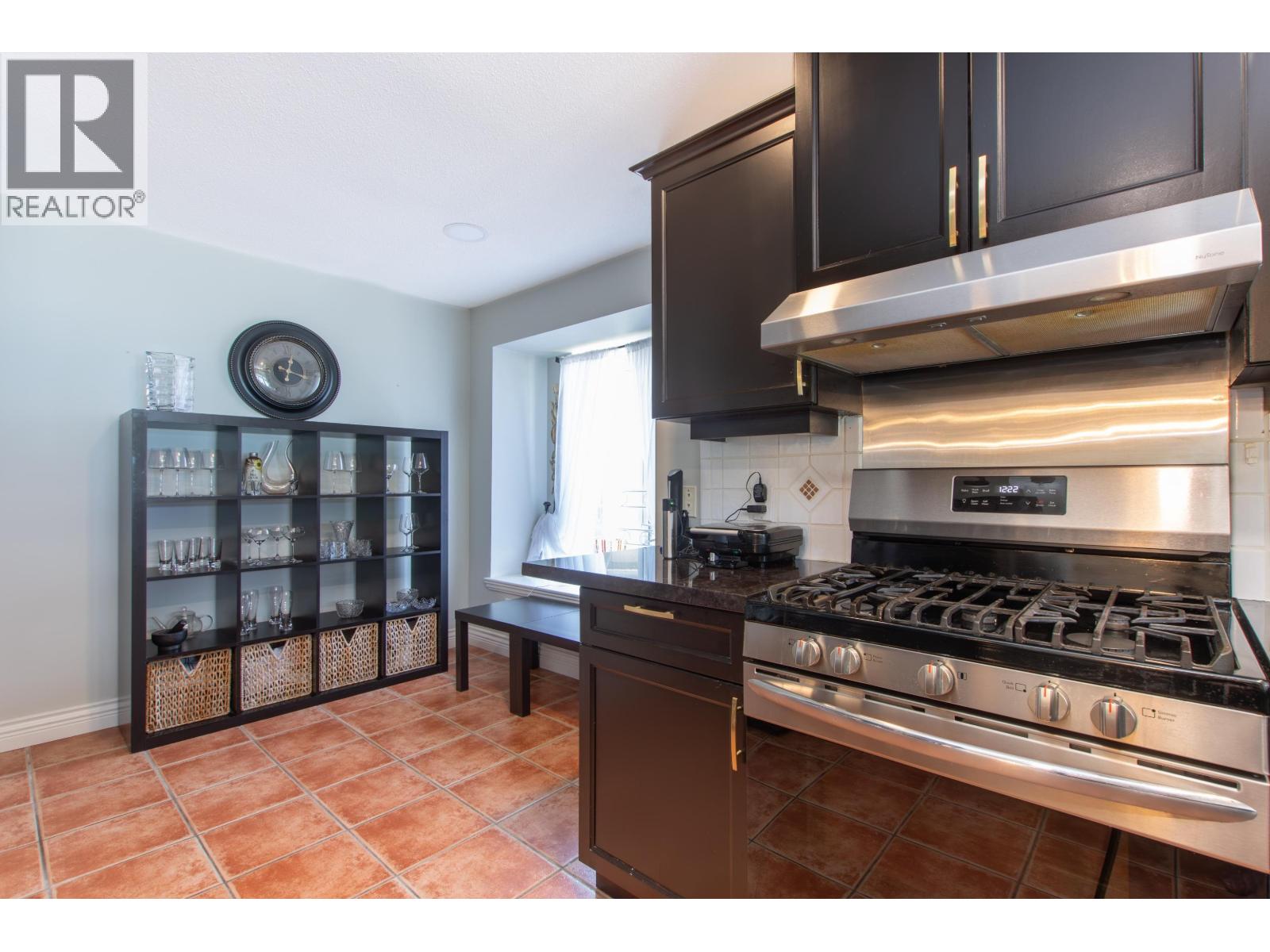 7 BEACH DRIVE, West Vancouver