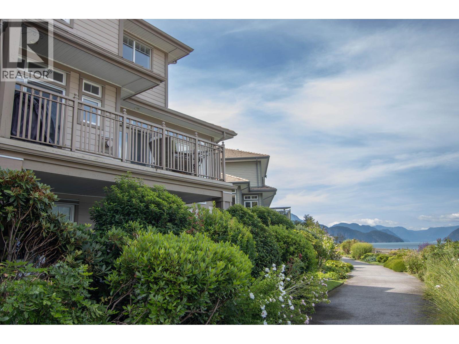7 BEACH DRIVE, West Vancouver