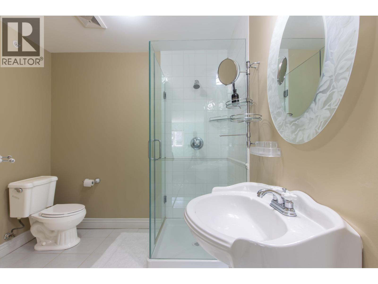 7 BEACH DRIVE, West Vancouver