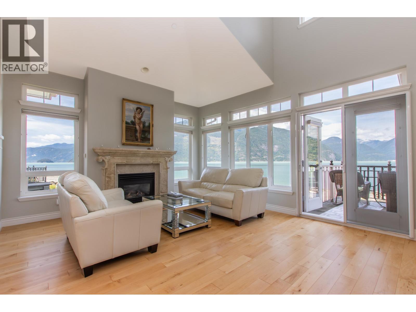 7 BEACH DRIVE, West Vancouver