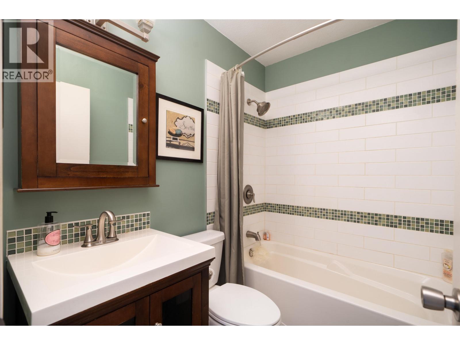 205 20675 118 AVENUE, Maple Ridge