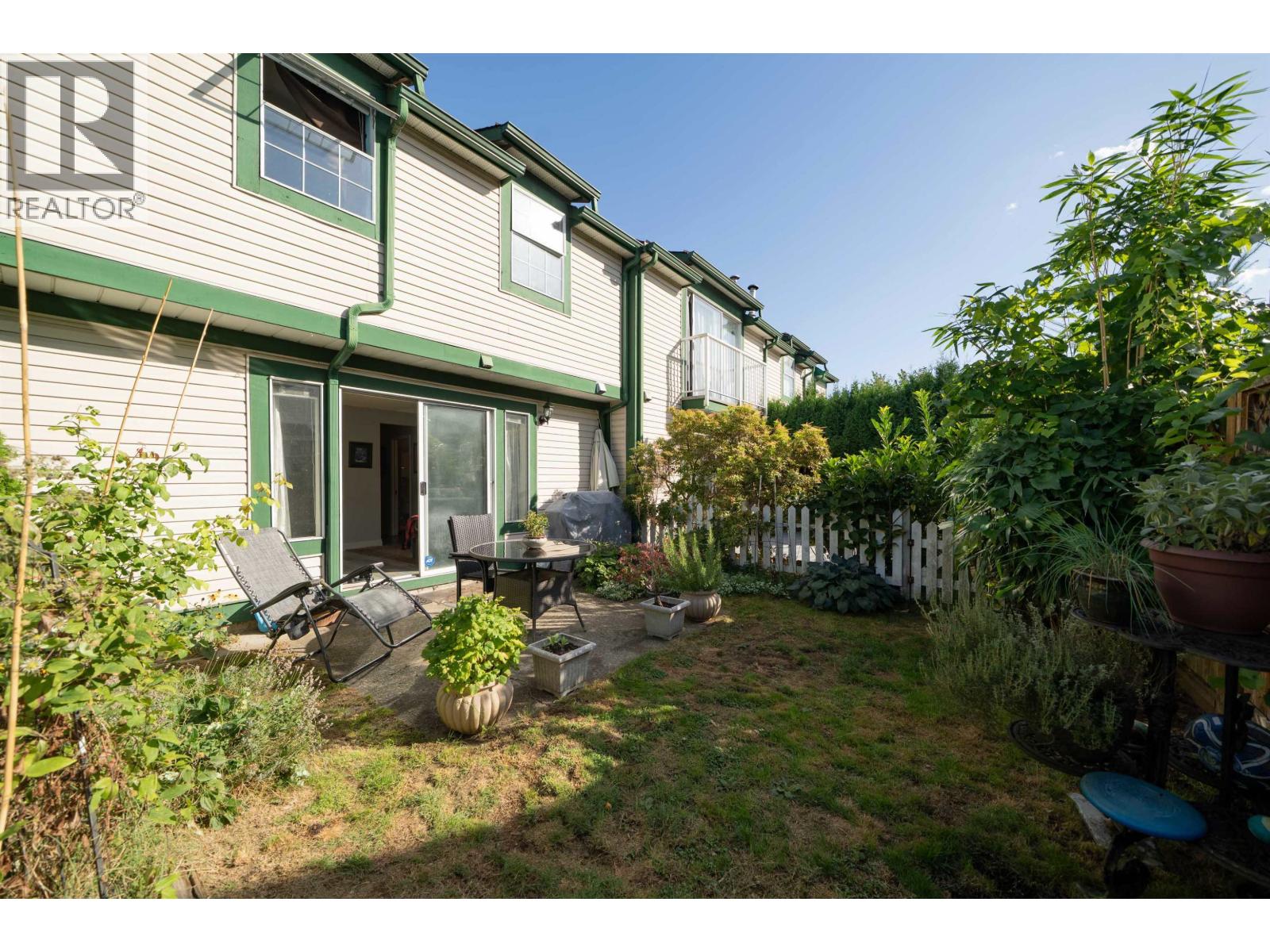 205 20675 118 AVENUE, Maple Ridge