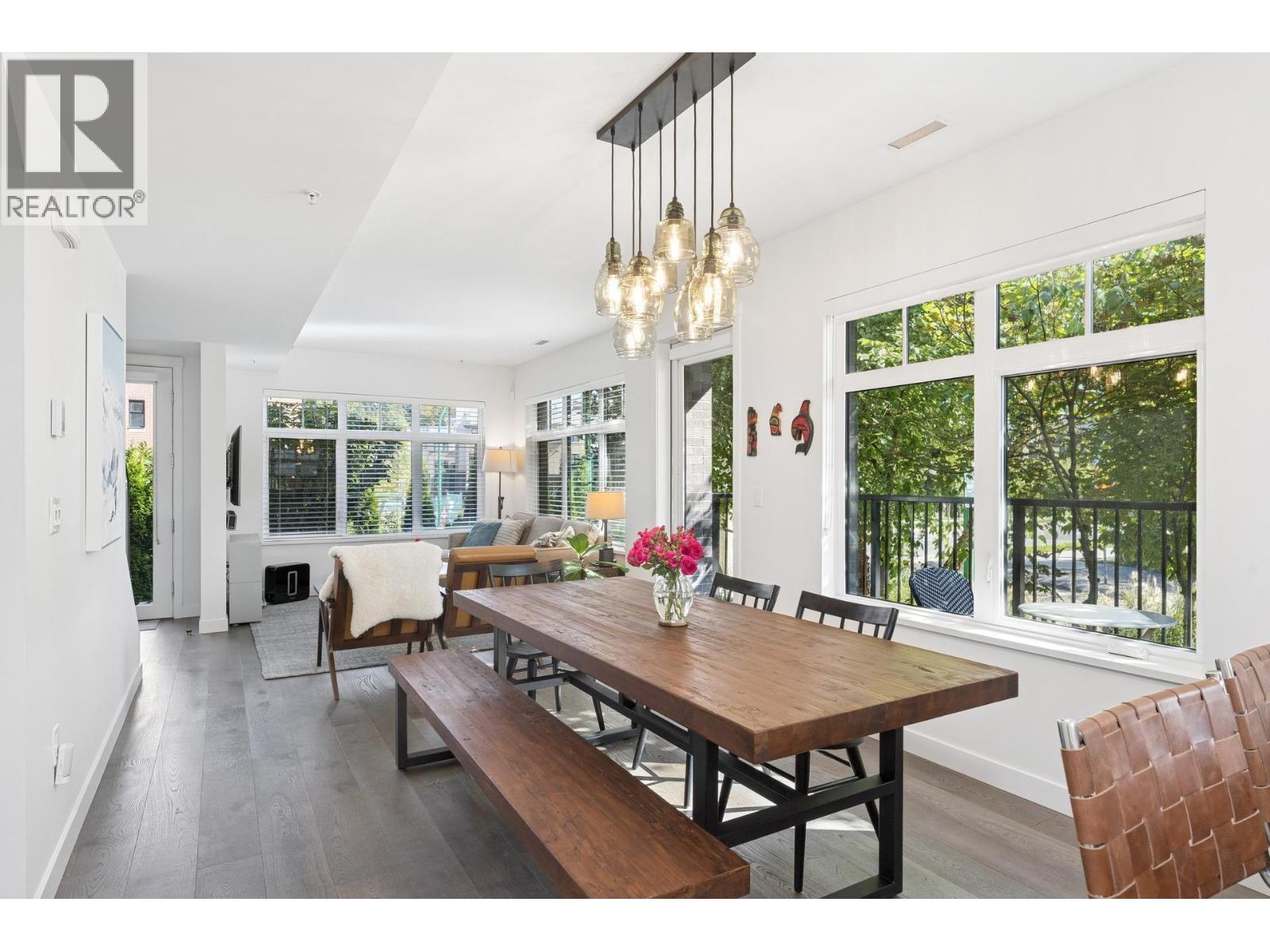 19 1960 GLENAIRE DRIVE, North Vancouver