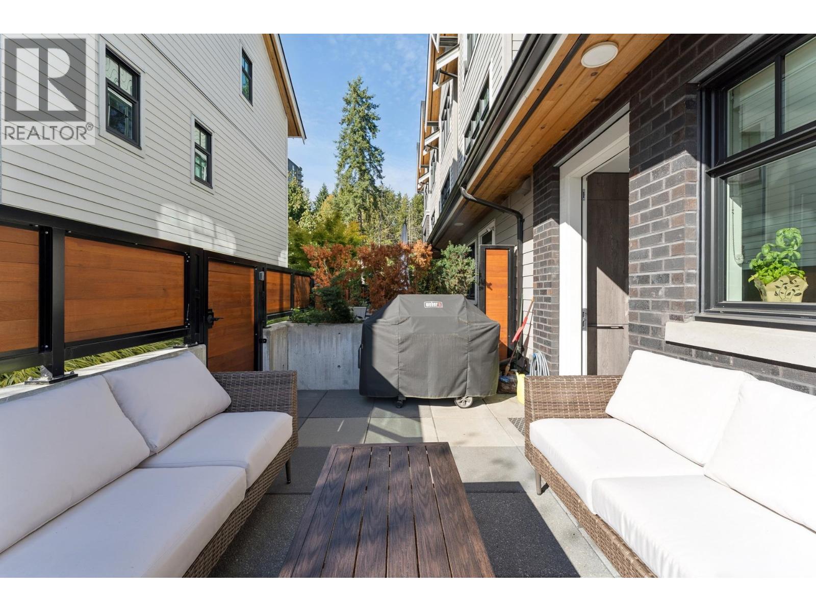 19 1960 GLENAIRE DRIVE, North Vancouver