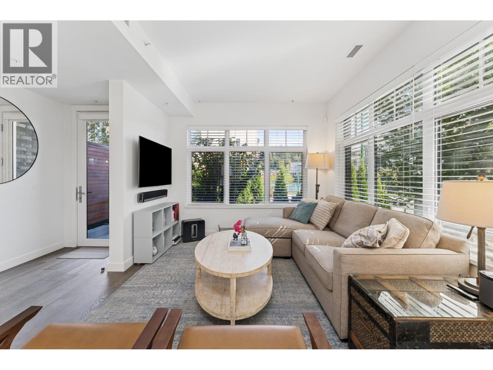 19 1960 GLENAIRE DRIVE, North Vancouver