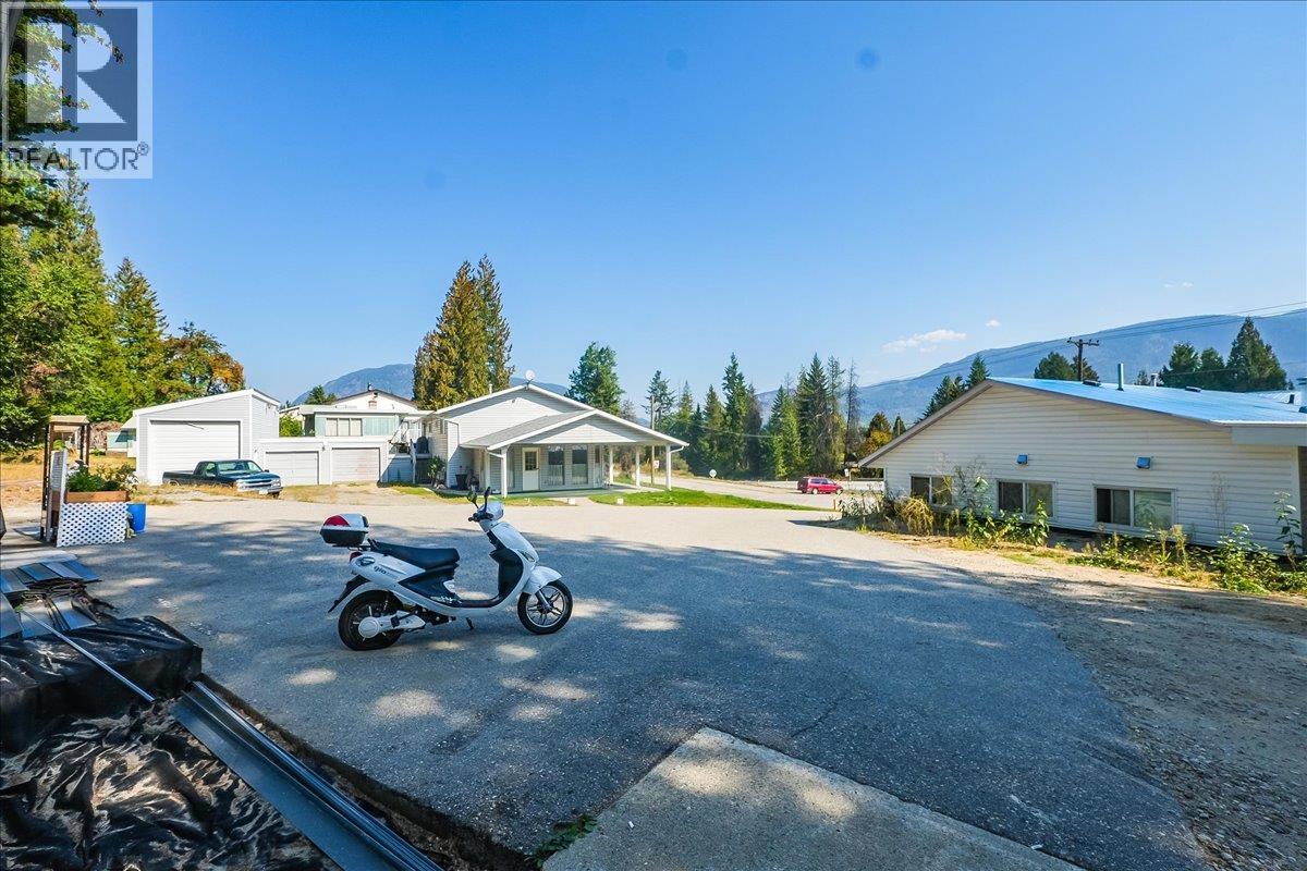 2100 Crestview Crescent - 12