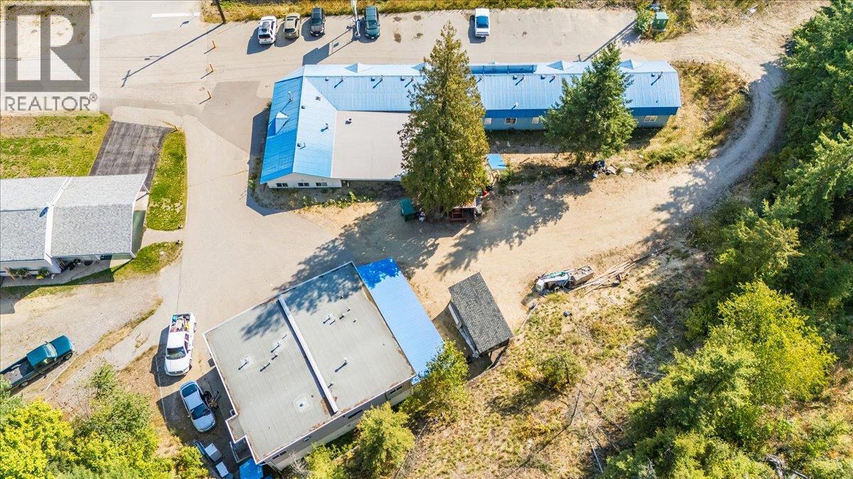 2100 Crestview Crescent - 2