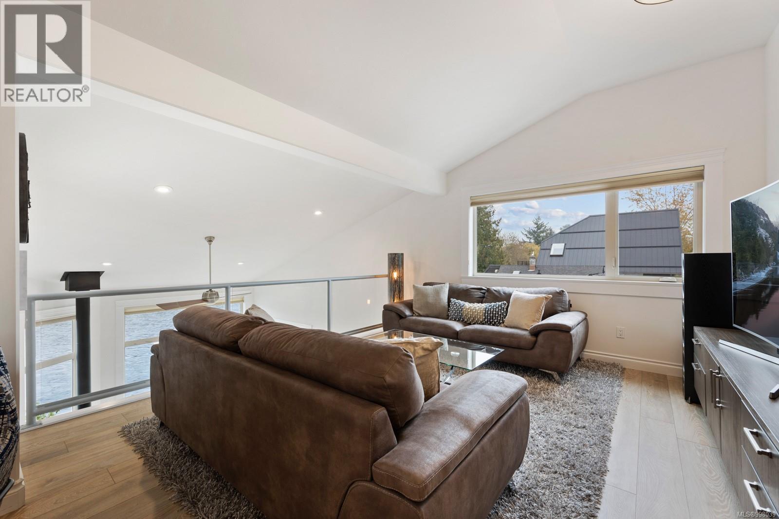 1940 19th Ave, Campbell River