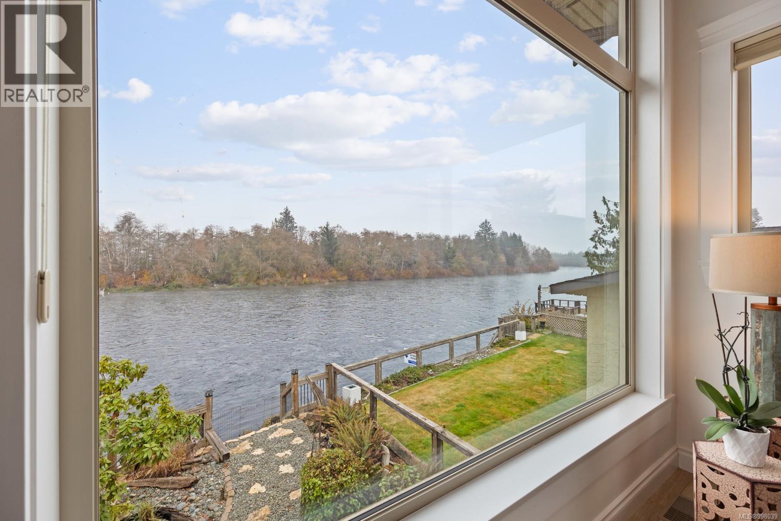 1940 19th Ave, Campbell River