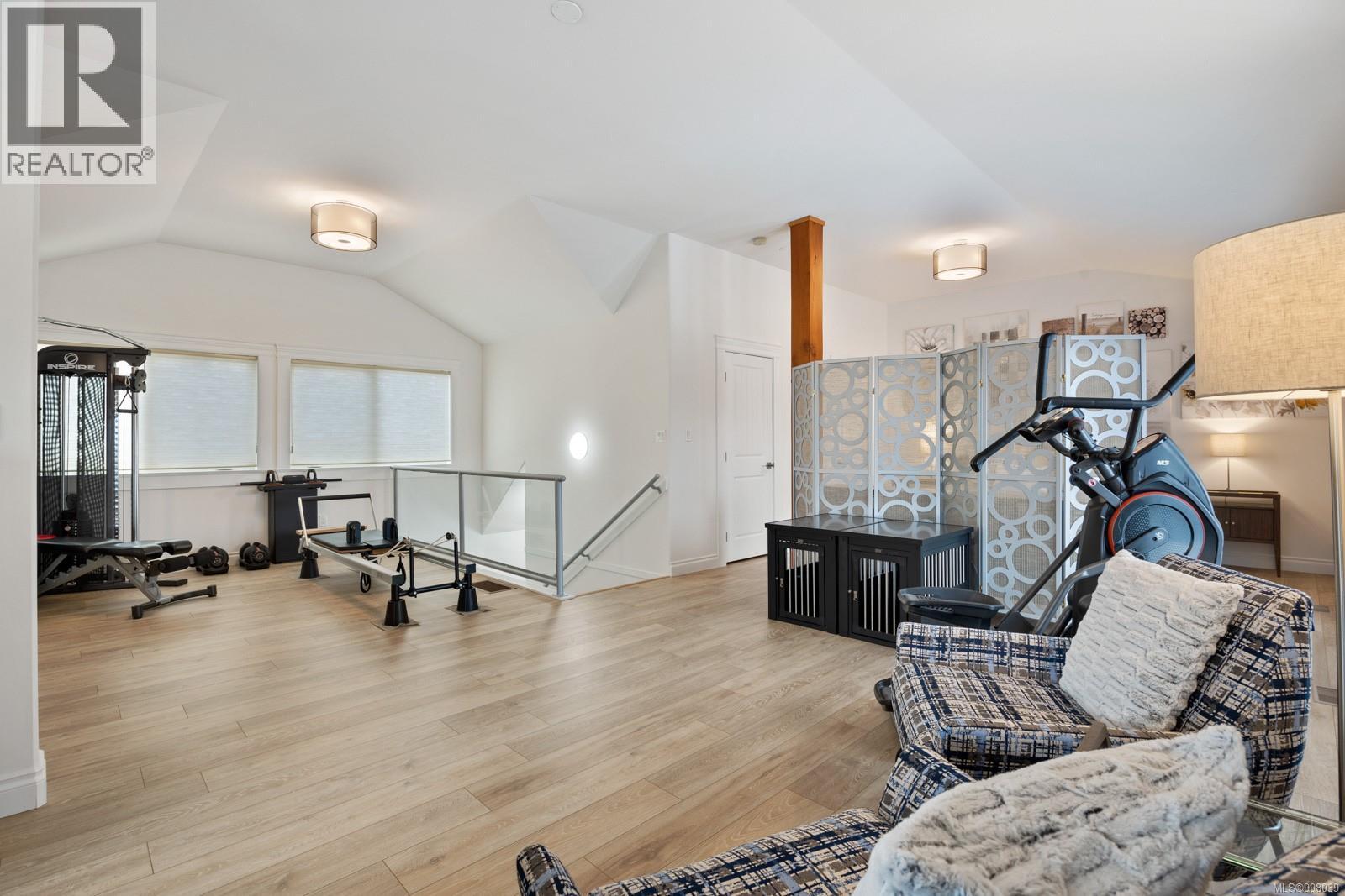 1940 19th Ave - 22