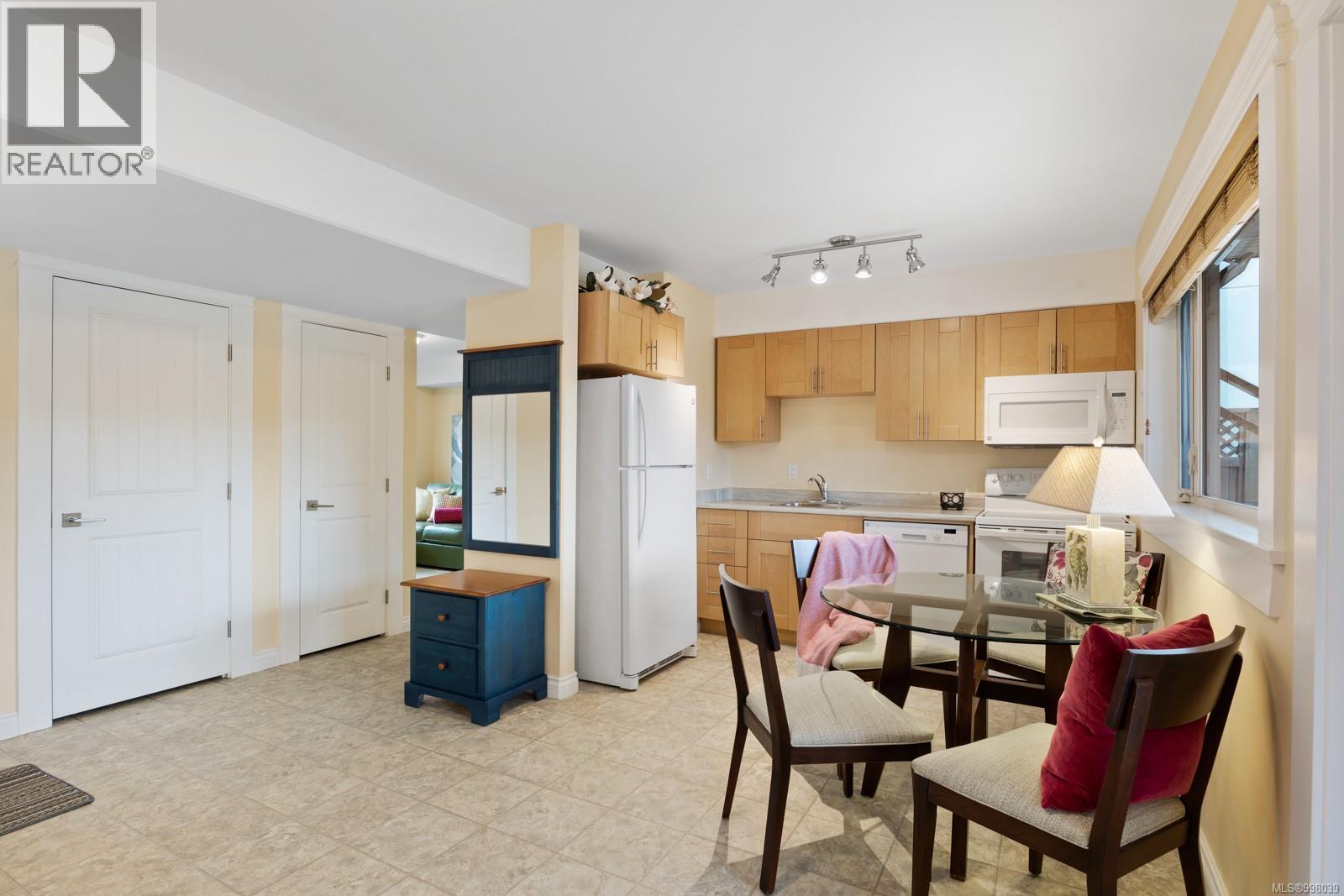 1940 19th Ave - 35