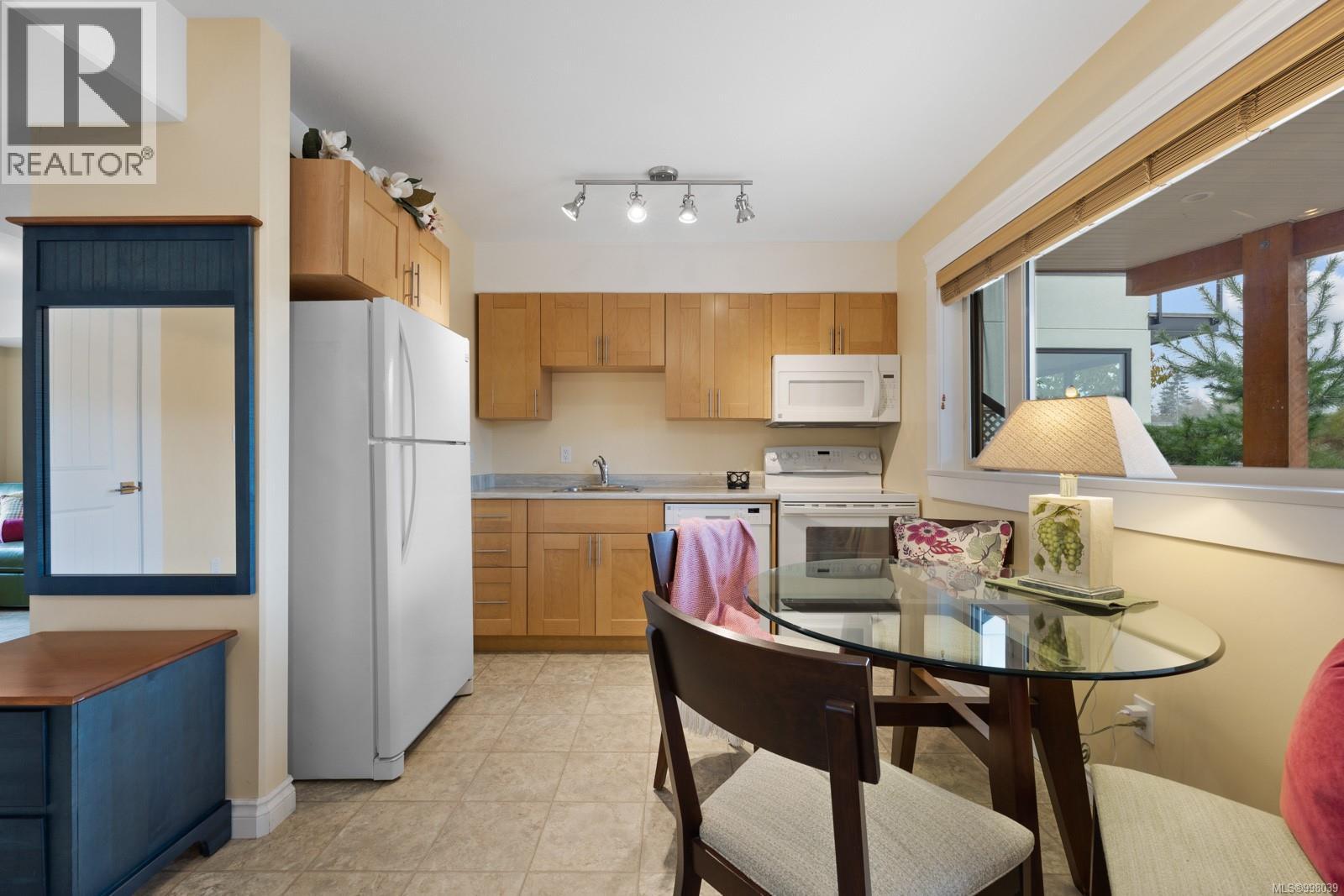 1940 19th Ave, Campbell River