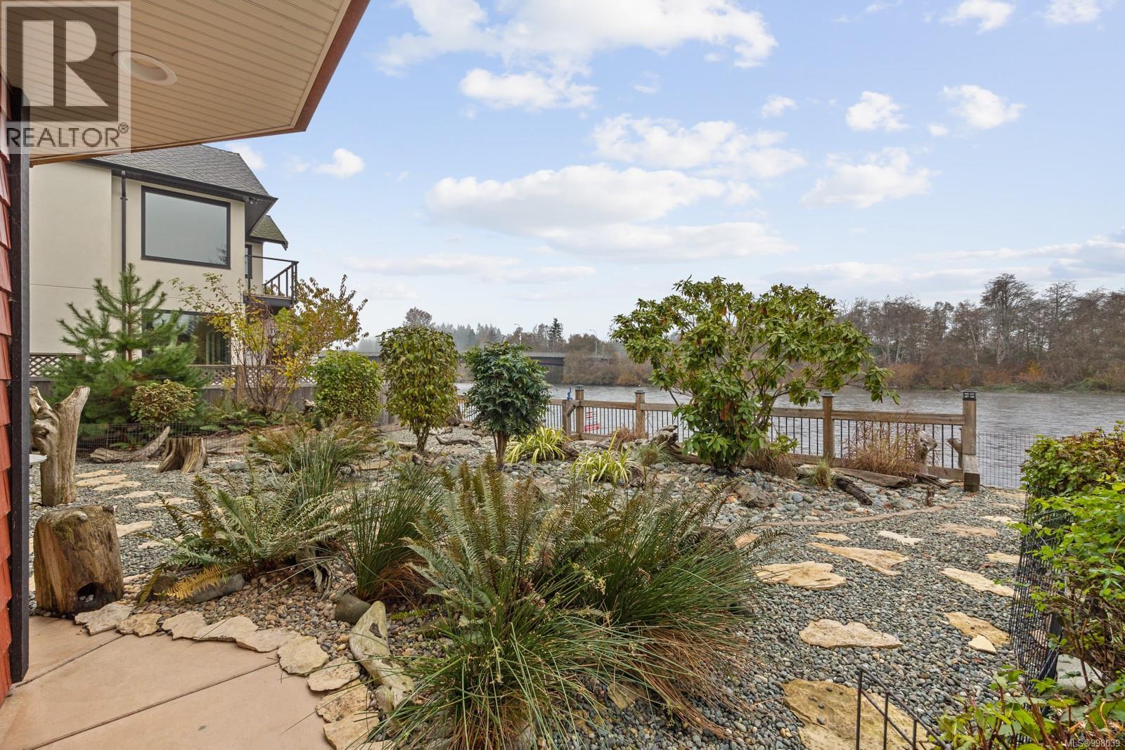 1940 19th Ave, Campbell River