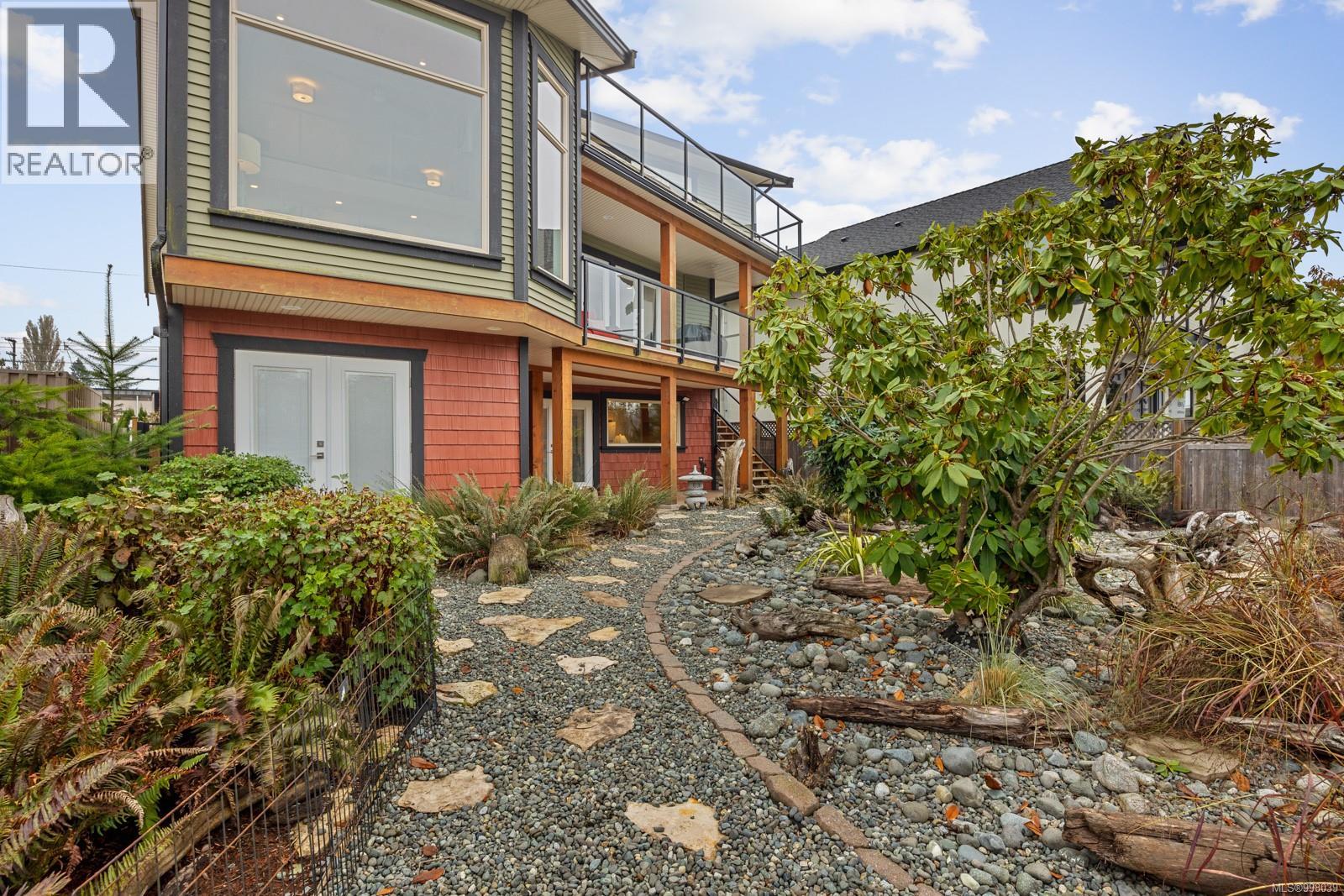 1940 19th Ave, Campbell River
