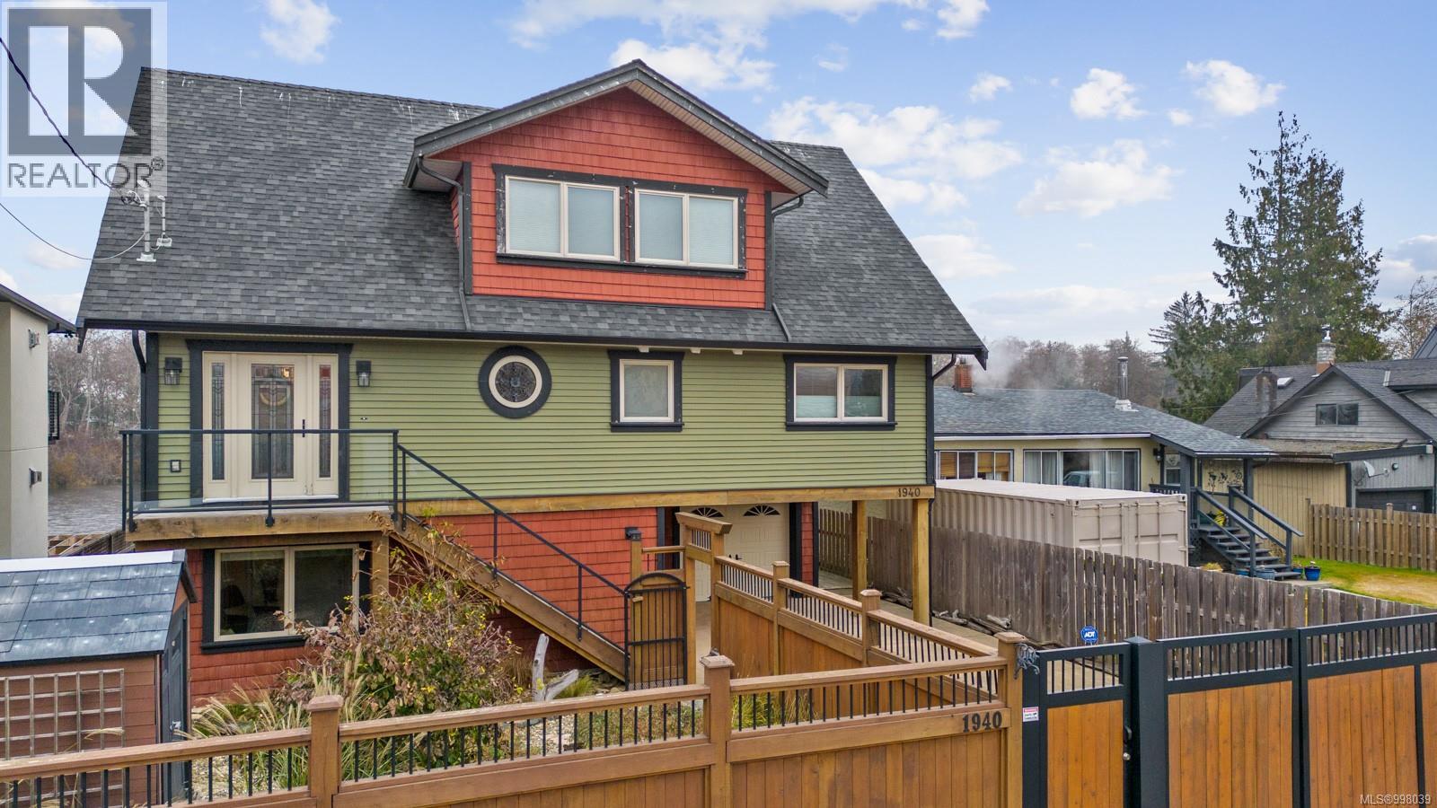 1940 19th Ave, Campbell River