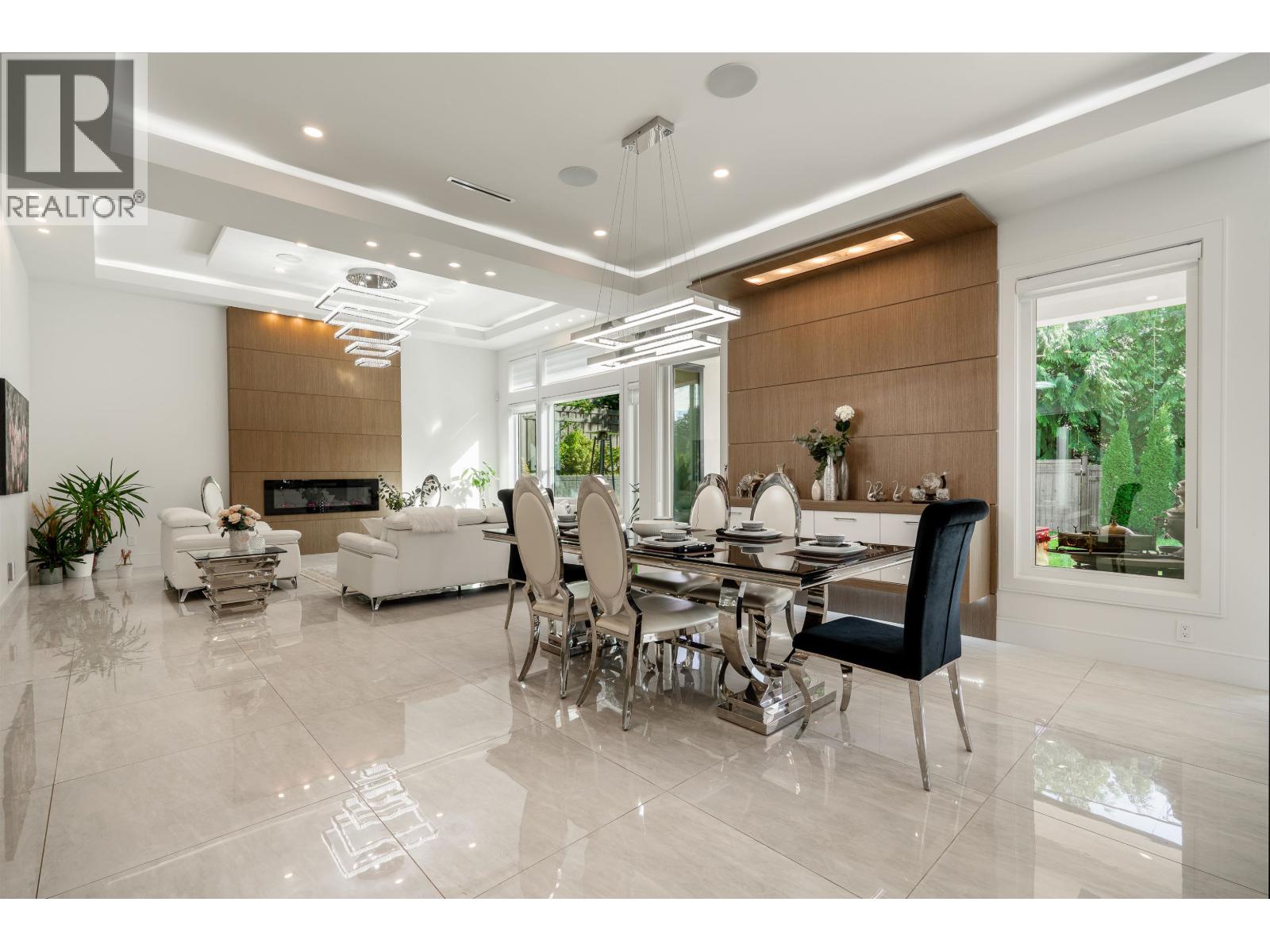929 CANYON BOULEVARD, North Vancouver