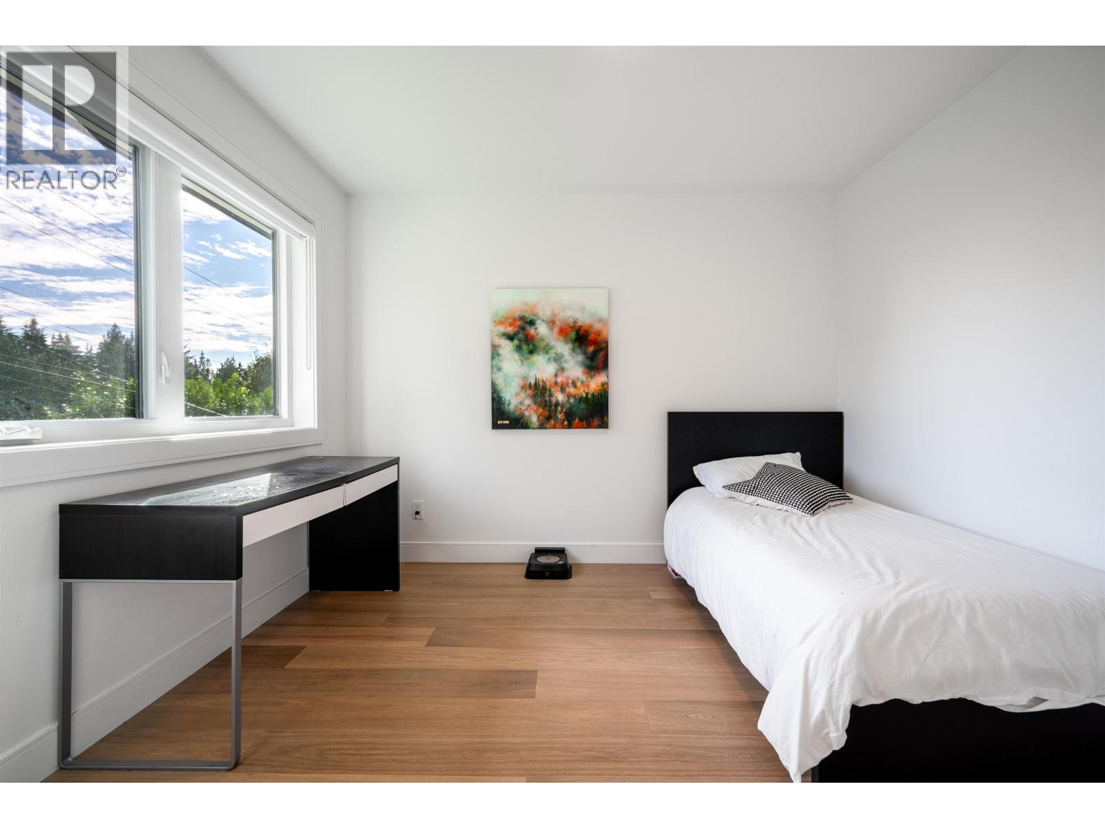 929 CANYON BOULEVARD, North Vancouver