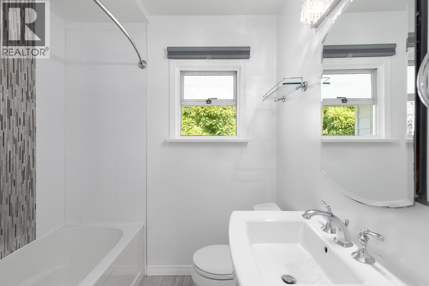 113 EIGHTH AVENUE, New Westminster