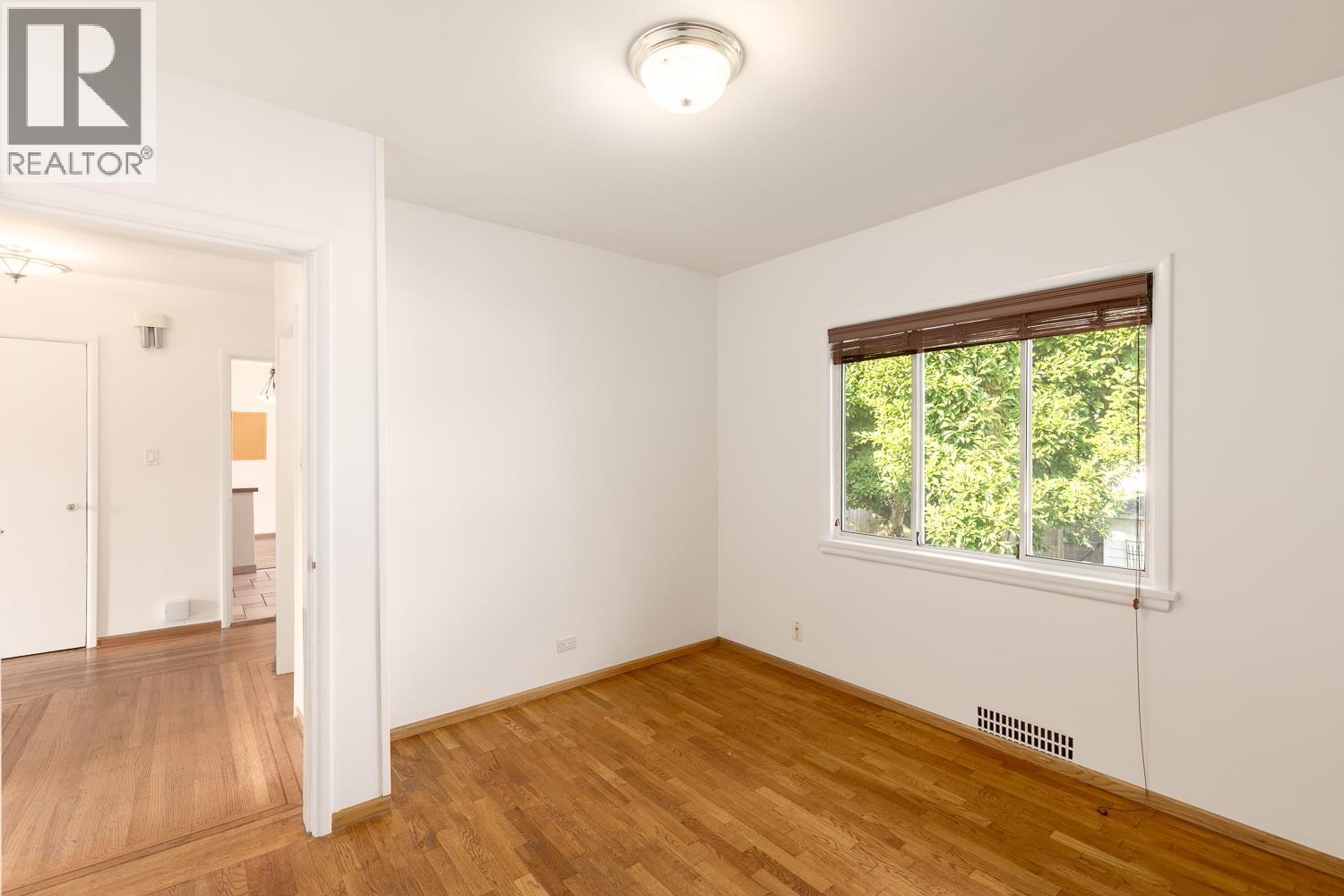 113 EIGHTH AVENUE, New Westminster