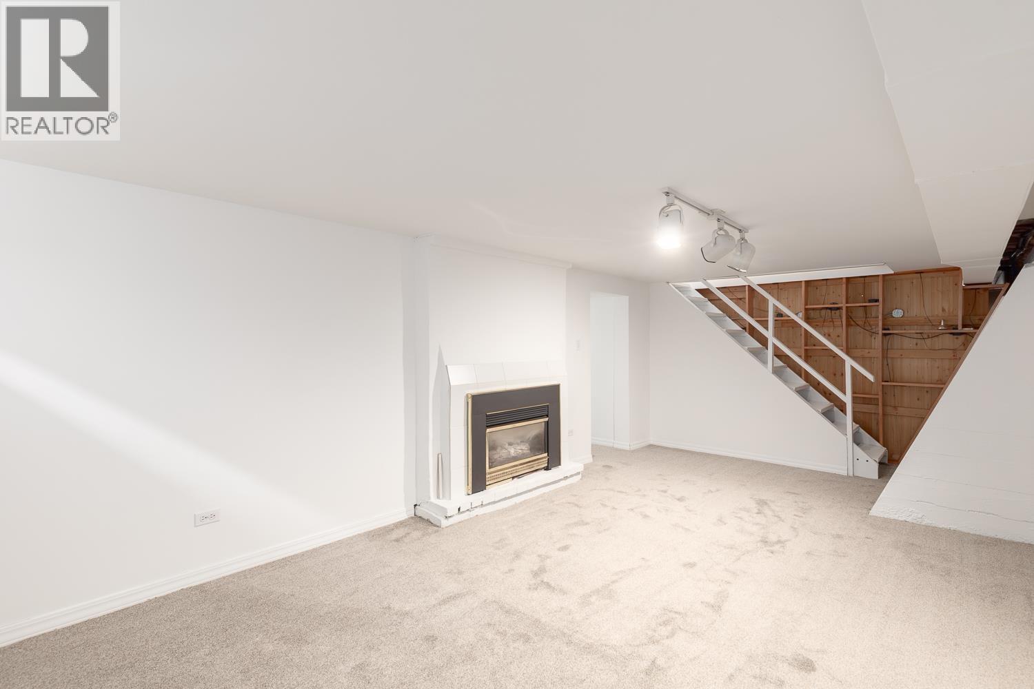 113 EIGHTH AVENUE, New Westminster