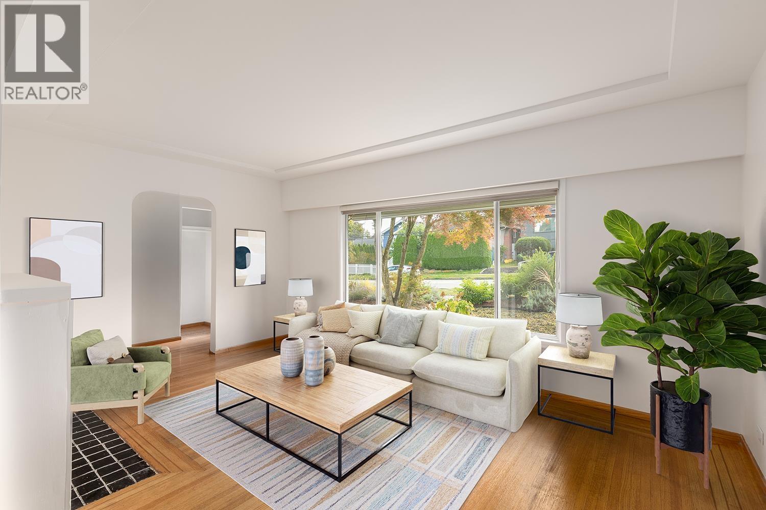 113 EIGHTH AVENUE, New Westminster