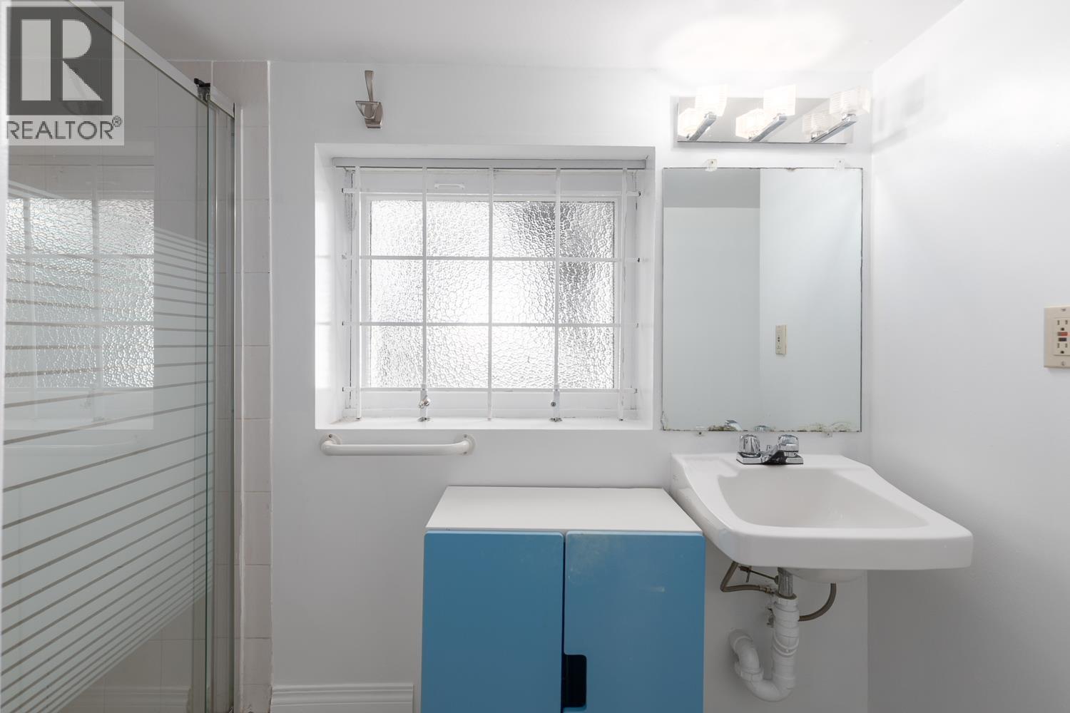 113 EIGHTH AVENUE, New Westminster