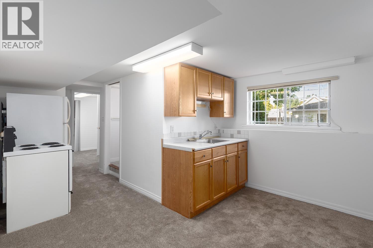 113 EIGHTH AVENUE, New Westminster