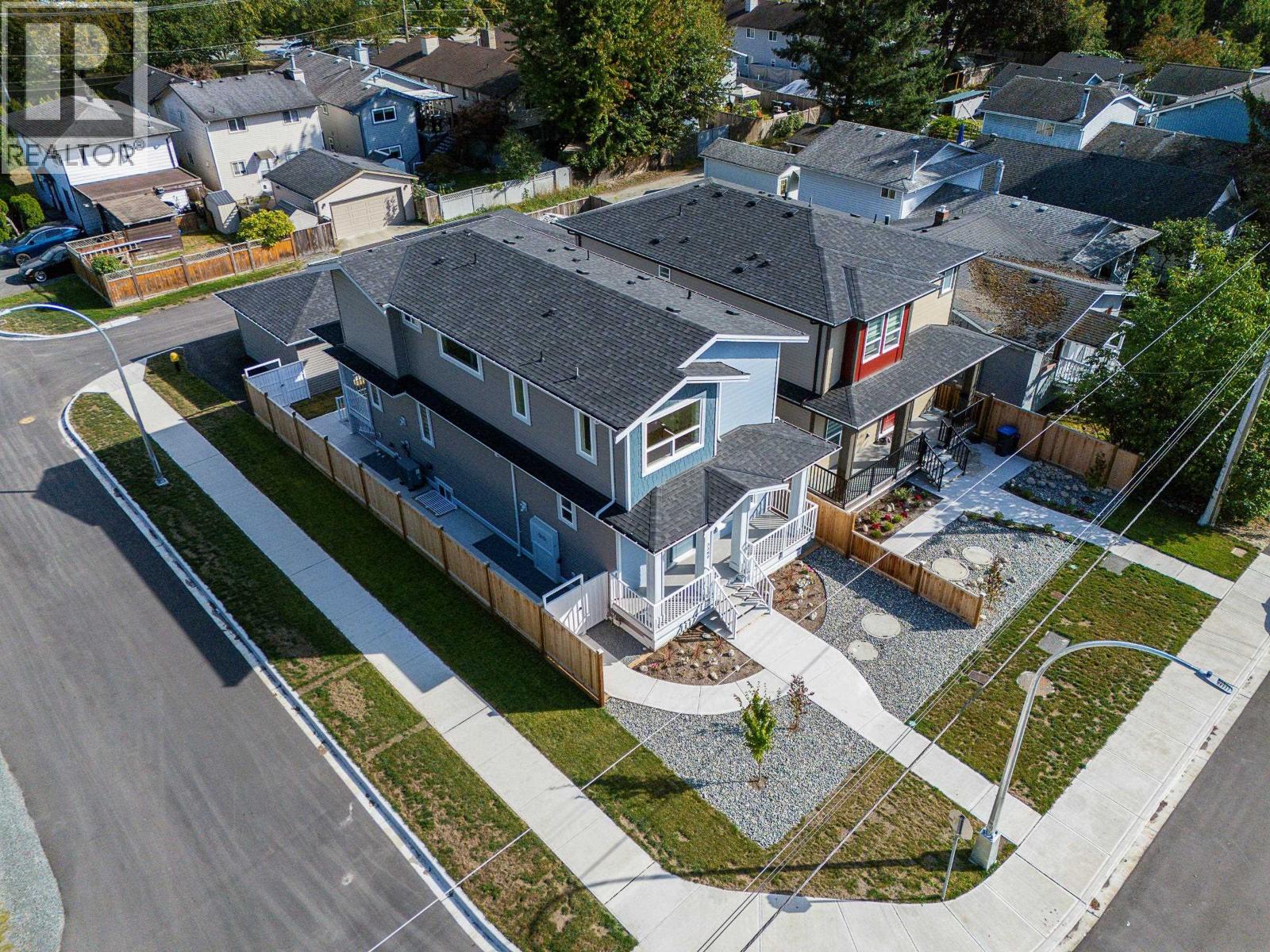 3380 EDINBURGH STREET, Port Coquitlam